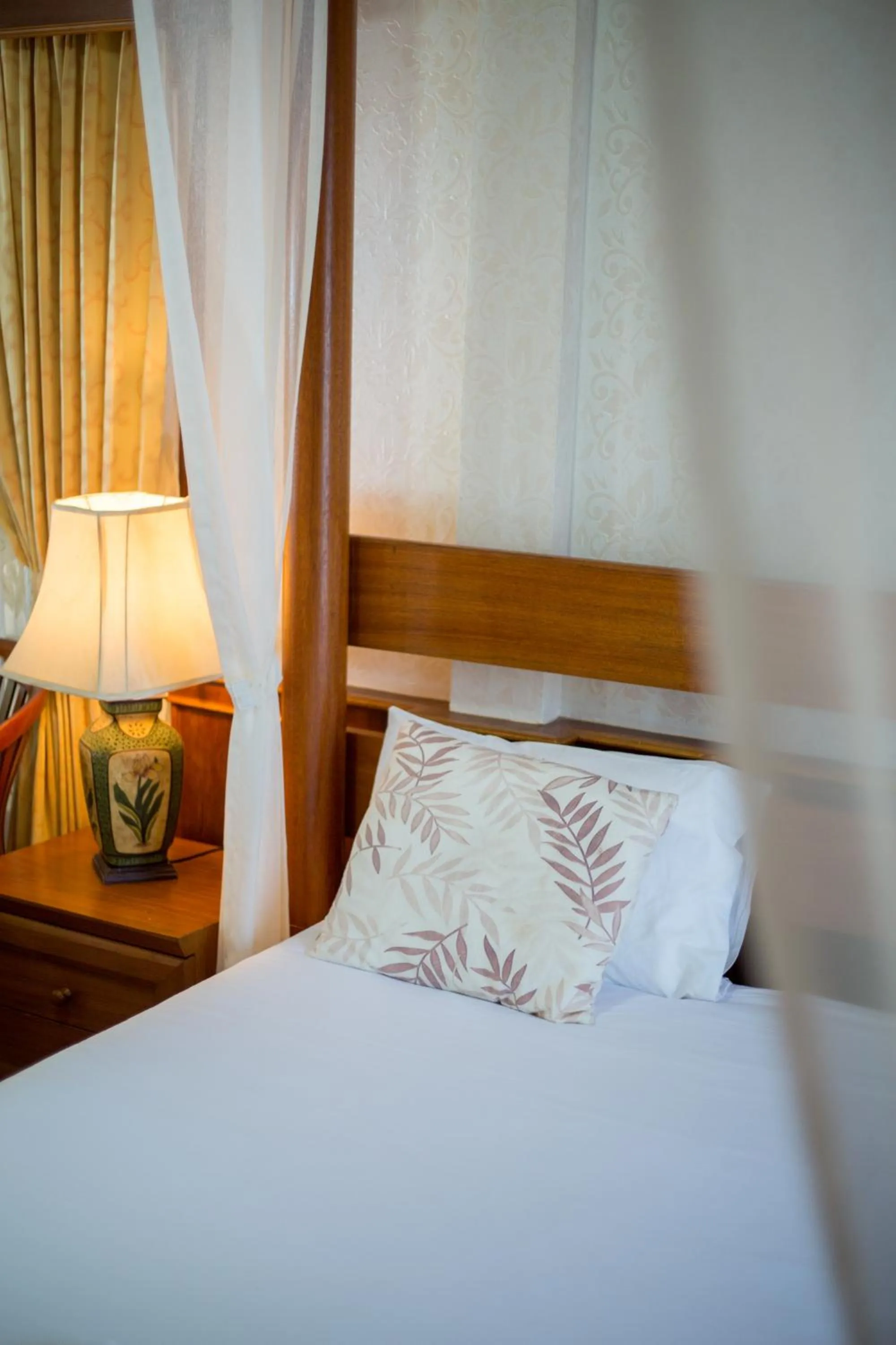 Bedroom, Bed in Long Beach Lodge, Chaweng Beach, Koh Samui