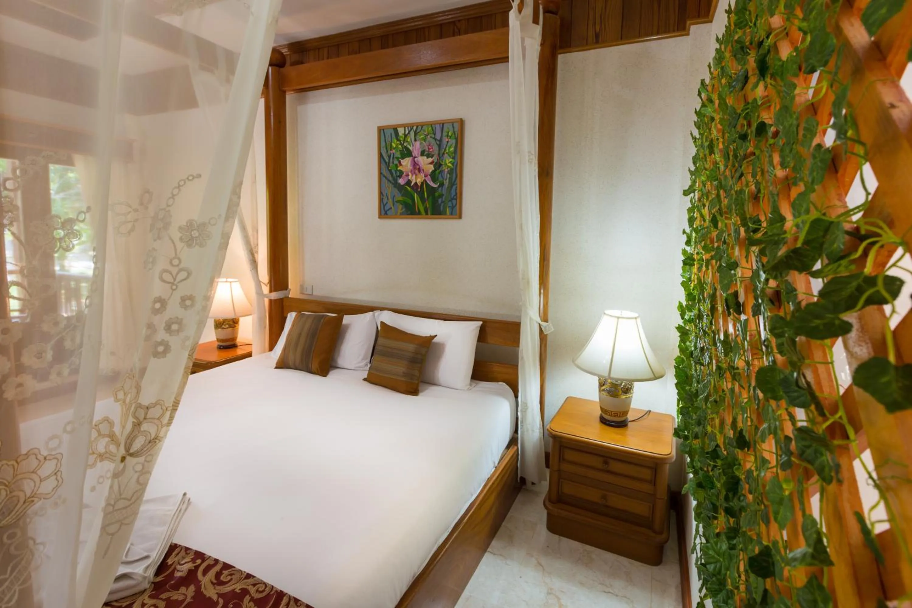 Bedroom, Bed in Long Beach Lodge, Chaweng Beach, Koh Samui