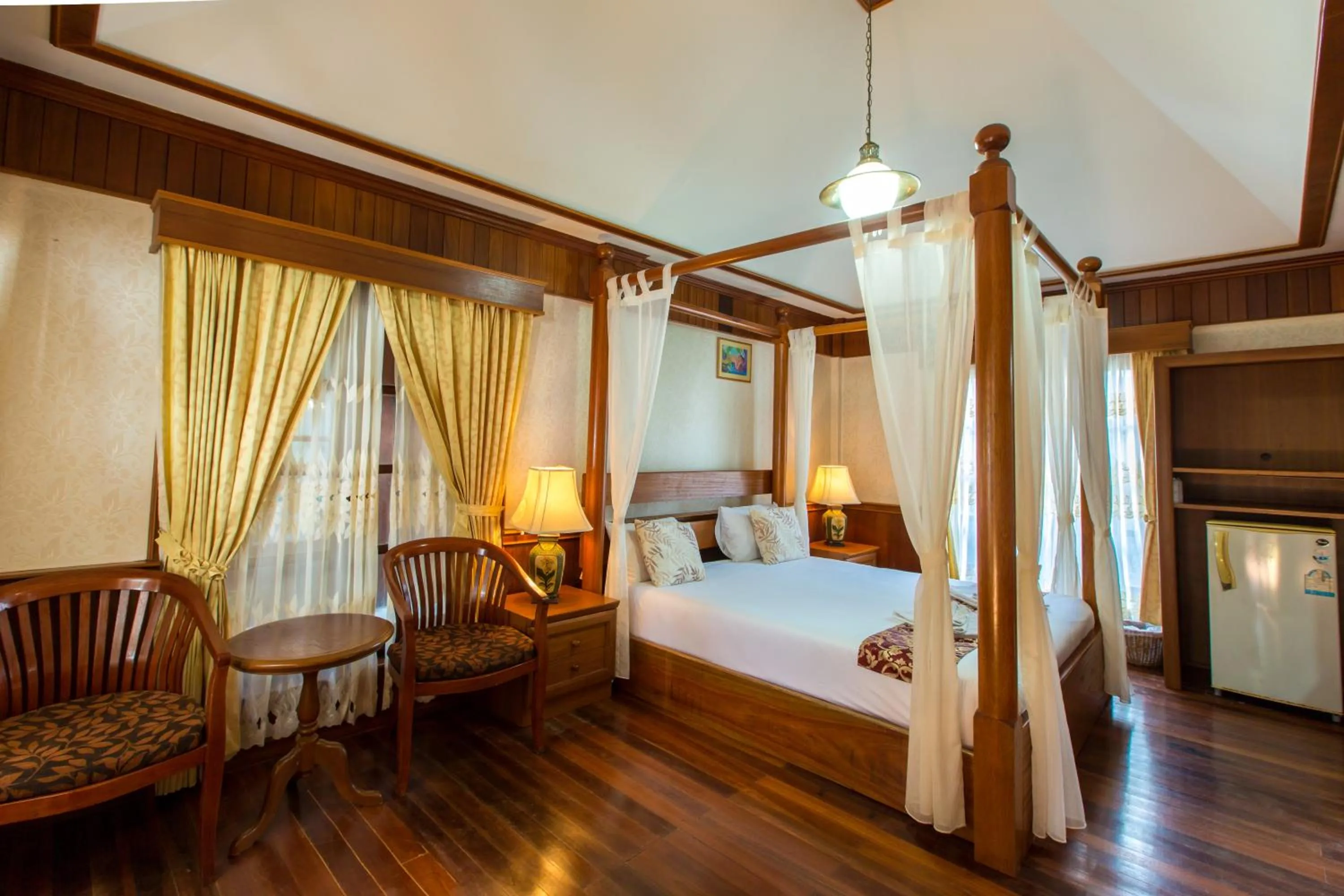Bedroom, Bed in Long Beach Lodge, Chaweng Beach, Koh Samui