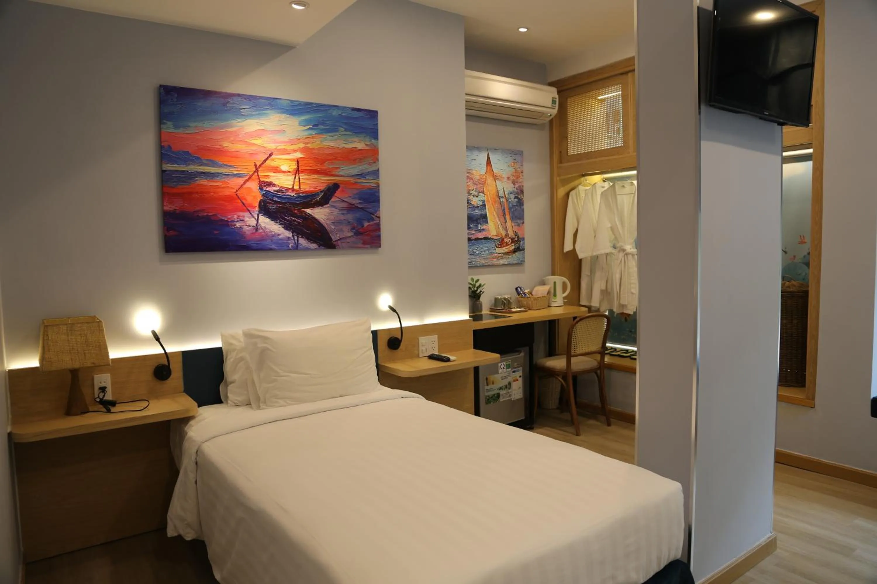 Bedroom, Bed in Tom Hill Boutique Resort & Spa - Sea View