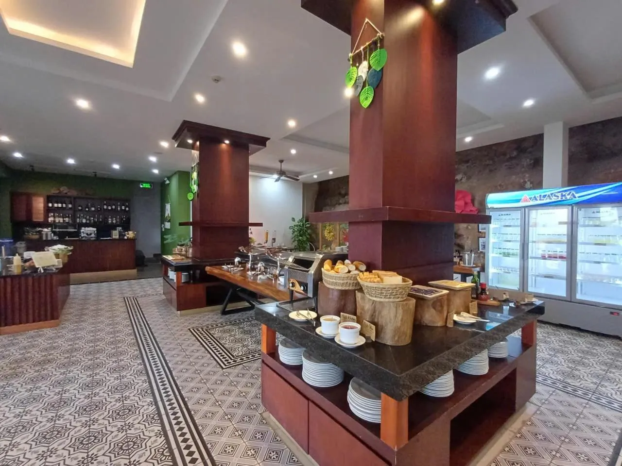 Food and drinks in Tom Hill Boutique Resort & Spa - Sea View