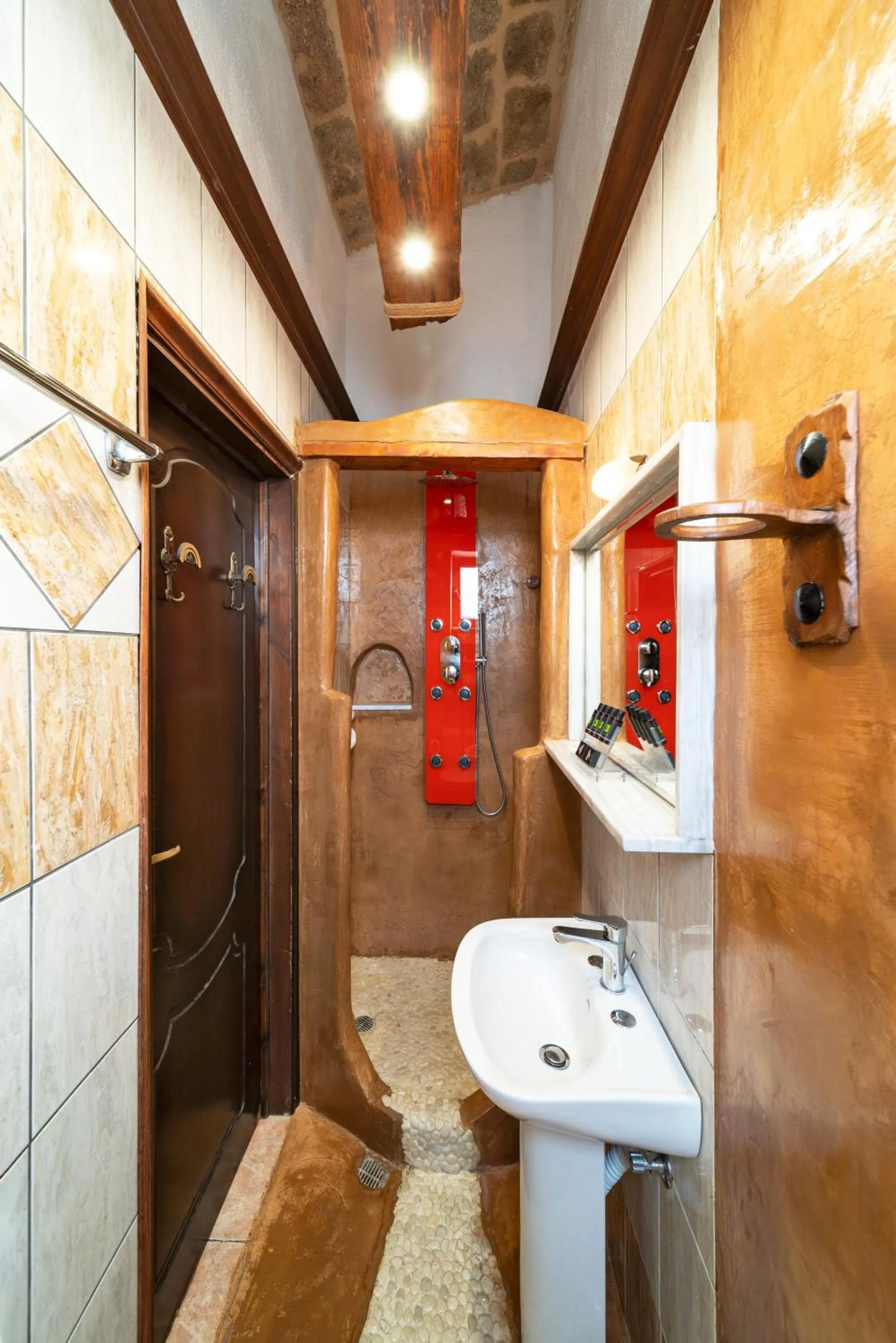 Bathroom in Cava d'Oro