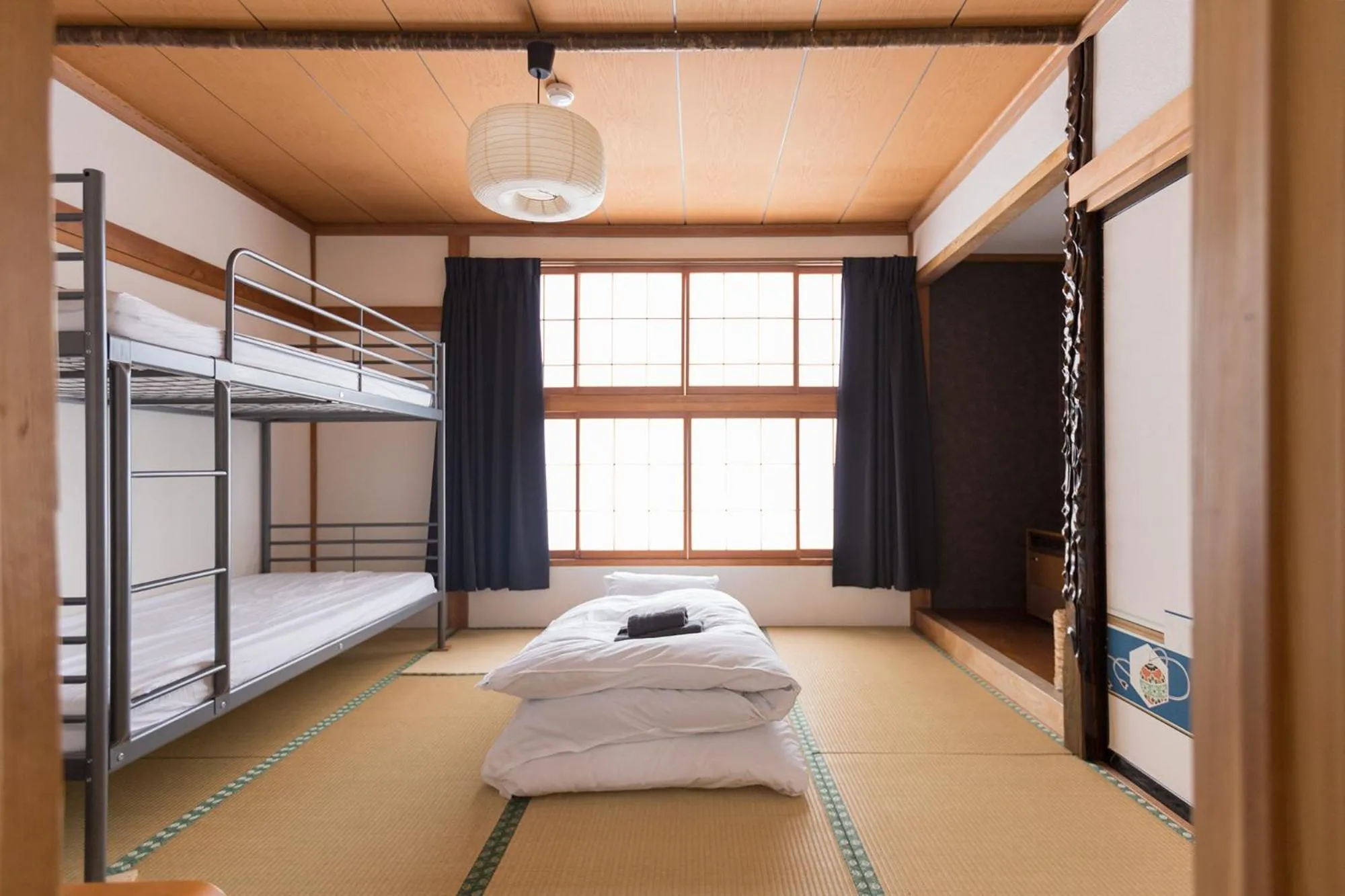 Bedroom in Kaiya Nozawa