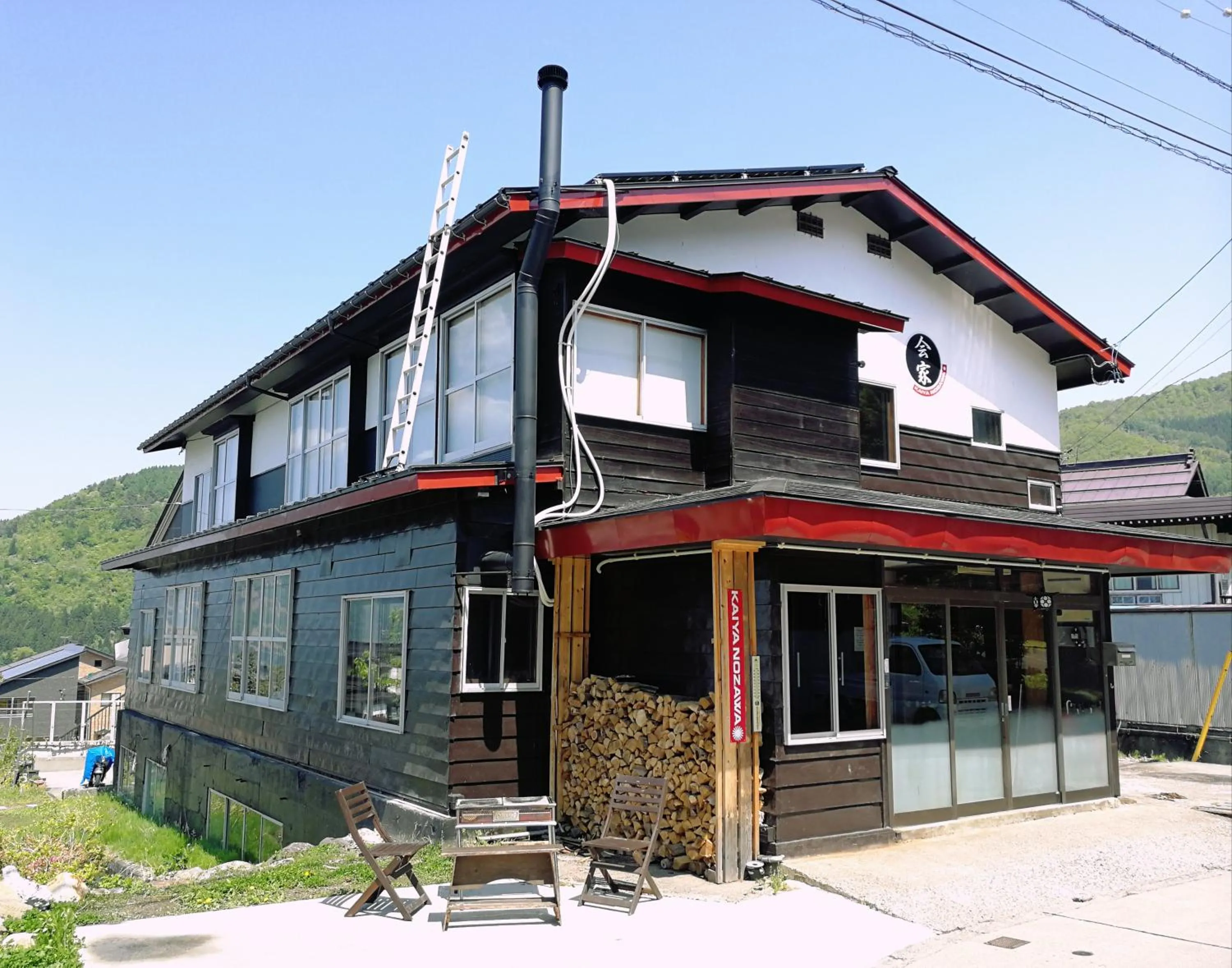 Facade/entrance in Kaiya Nozawa