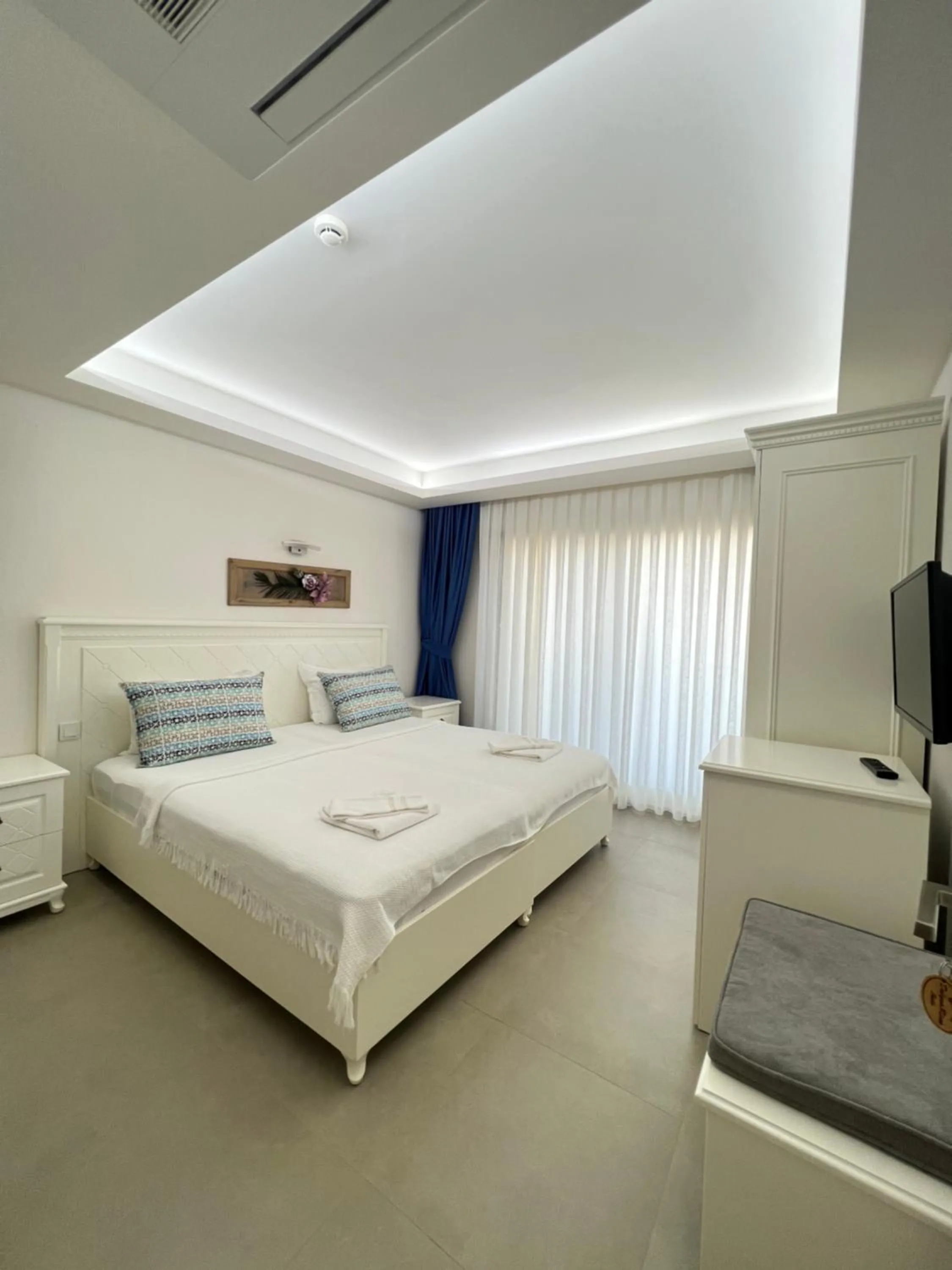 Bedroom, Bed in Dalyan Risus Suite