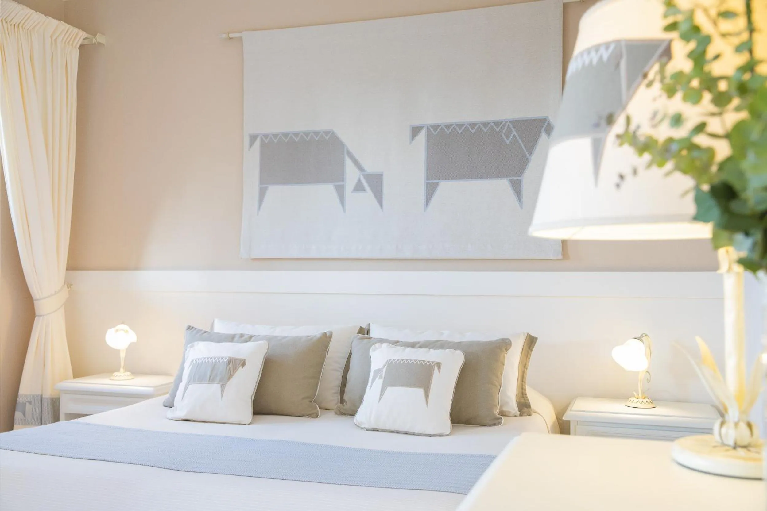 Bed in Hotel Baia di Nora