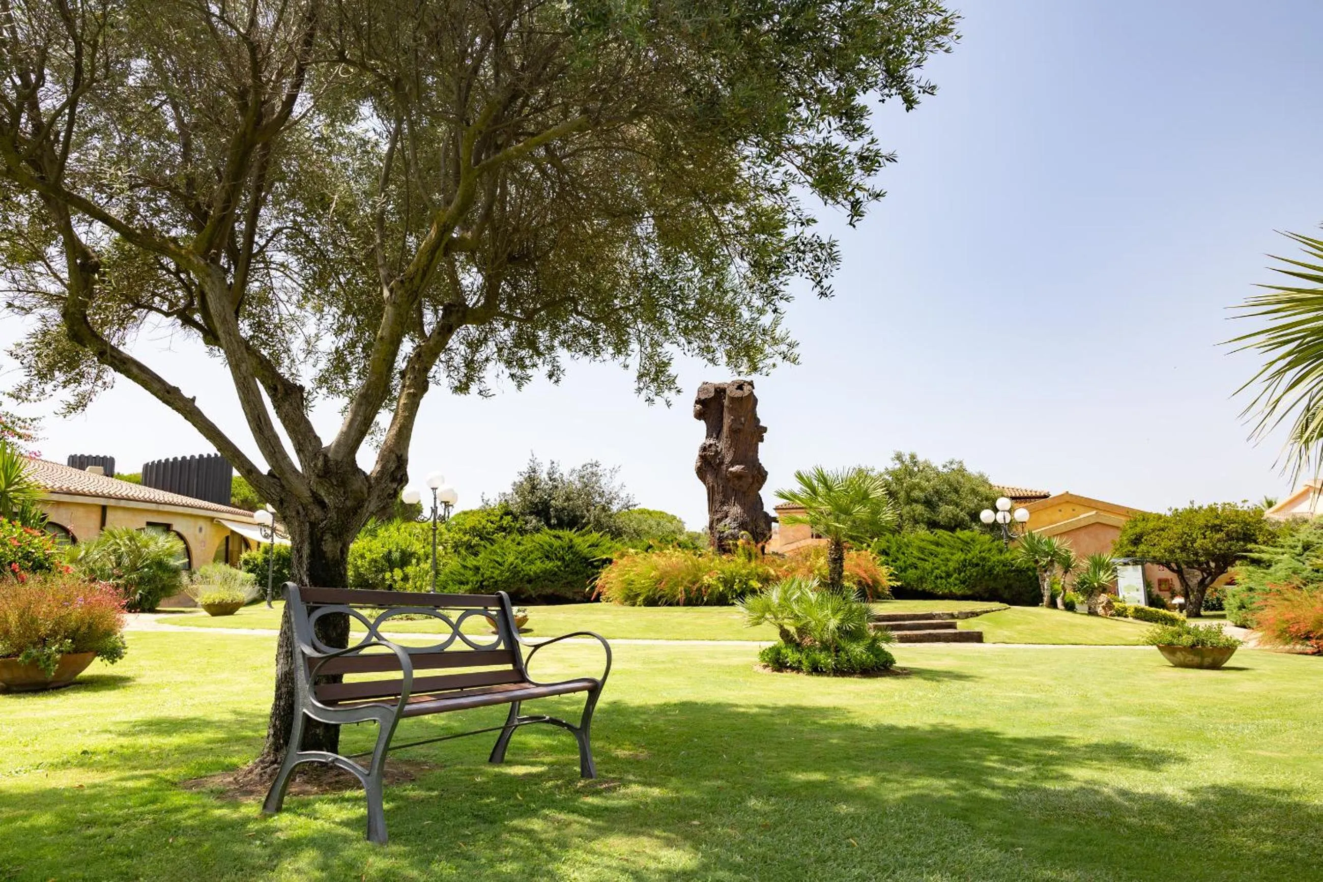 Garden in Hotel Baia di Nora