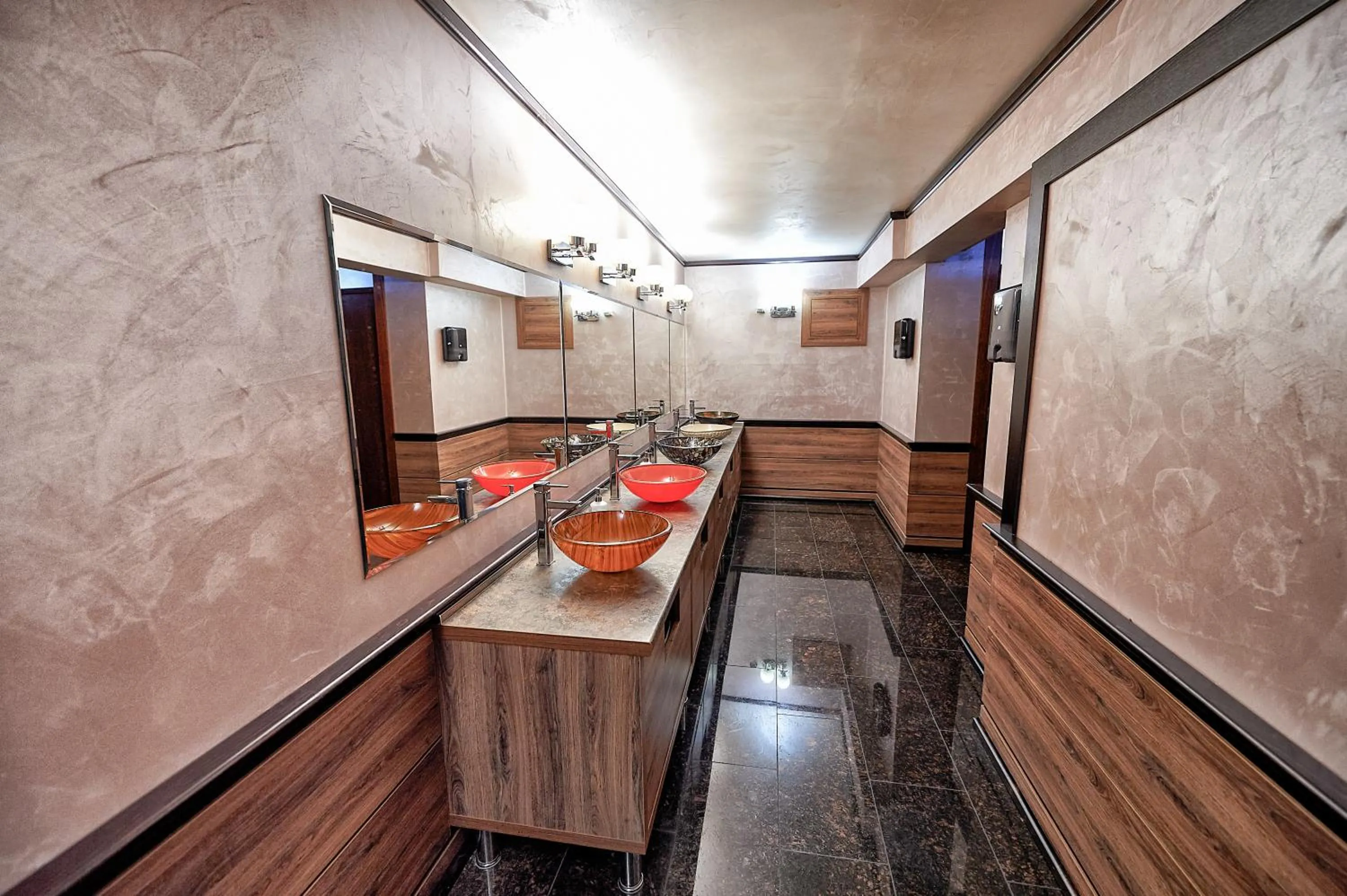 Toilet in Platinum Image Hotel