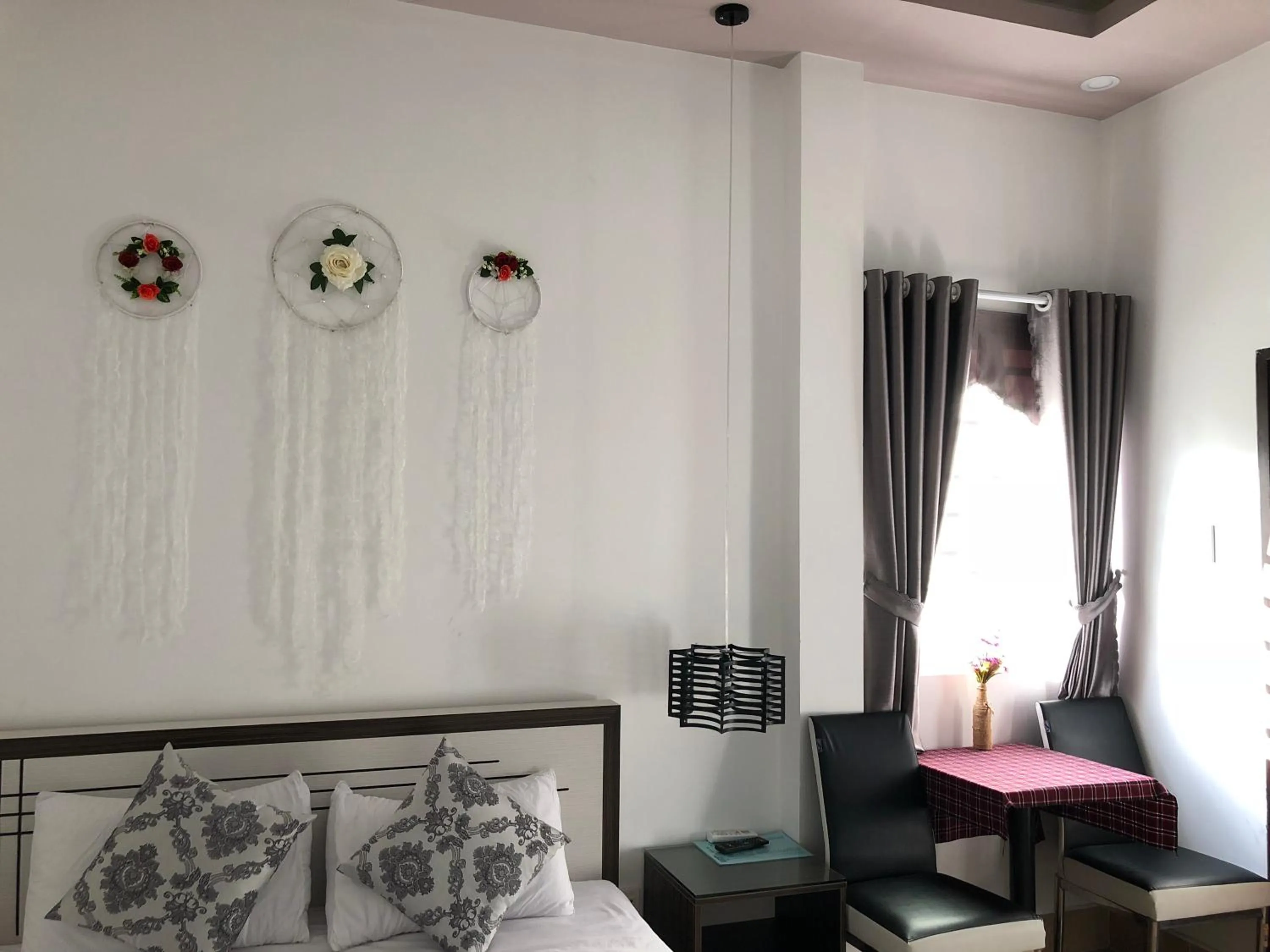 Sao Khue Riverside Hotel & Coffee