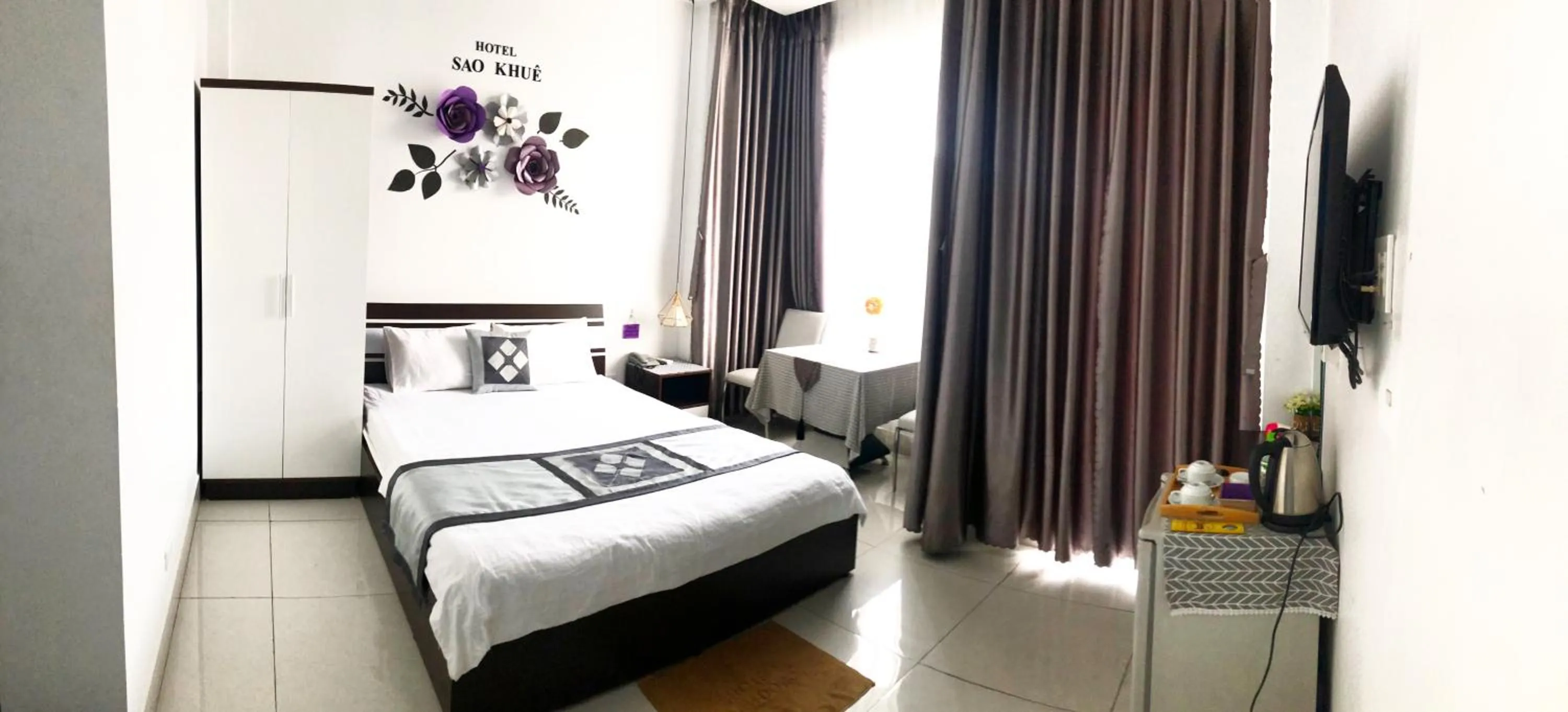 Sao Khue Riverside Hotel & Coffee