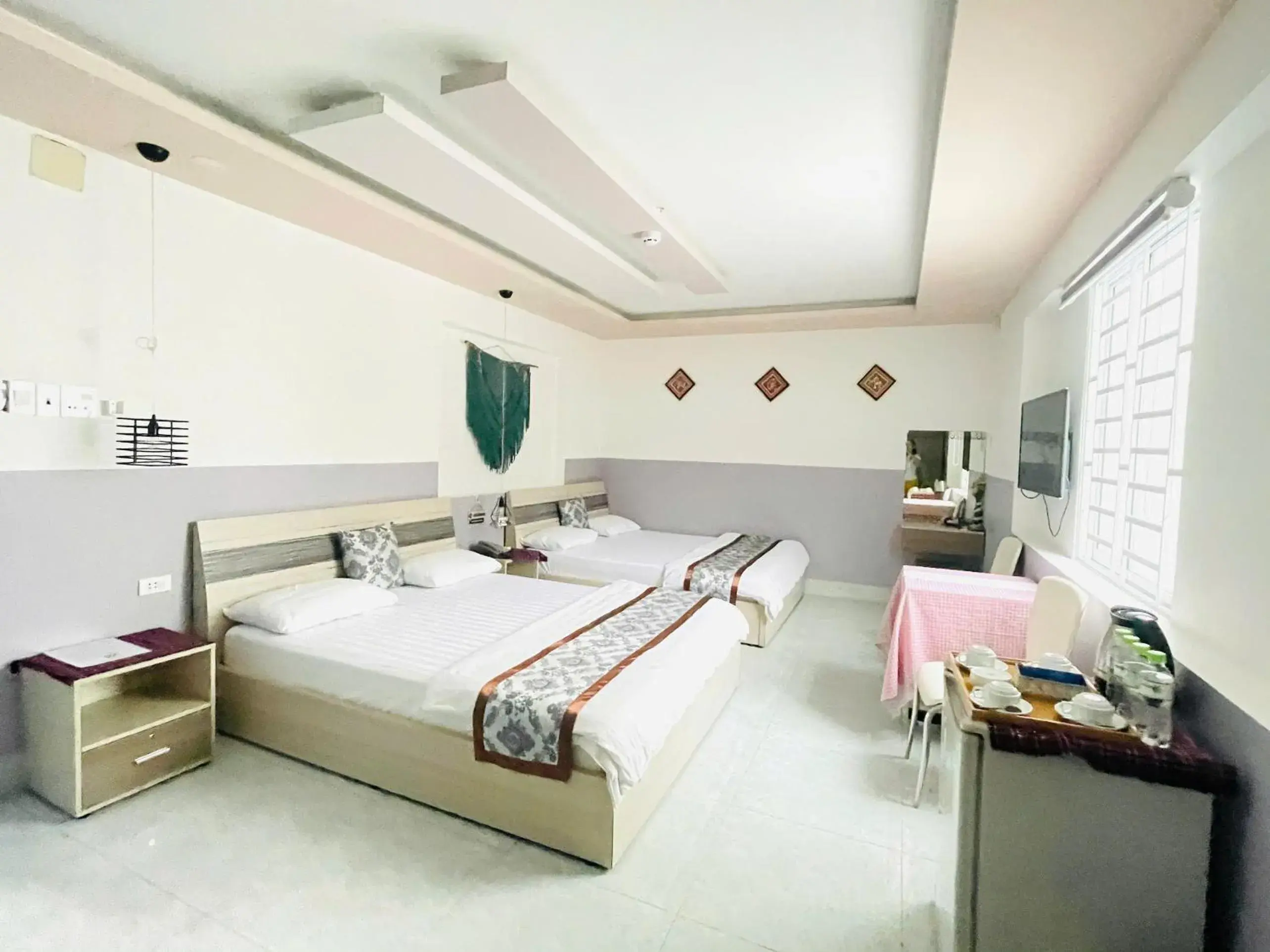 Family Room with Bath in Sao Khue Riverside Hotel & Coffee Family Room with Bath in Sao Khue Riverside Hotel & Coffee
