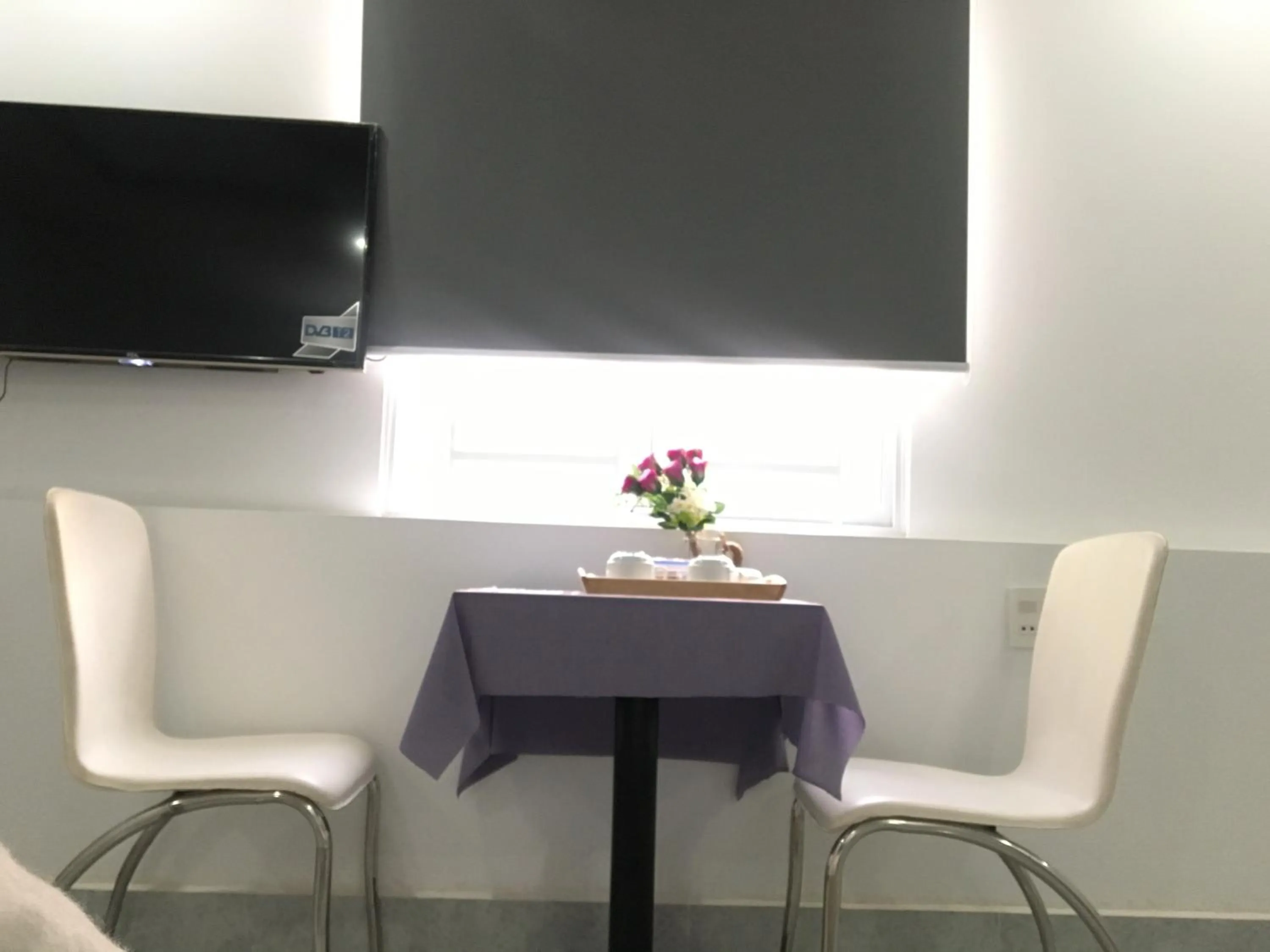 Sao Khue Riverside Hotel & Coffee