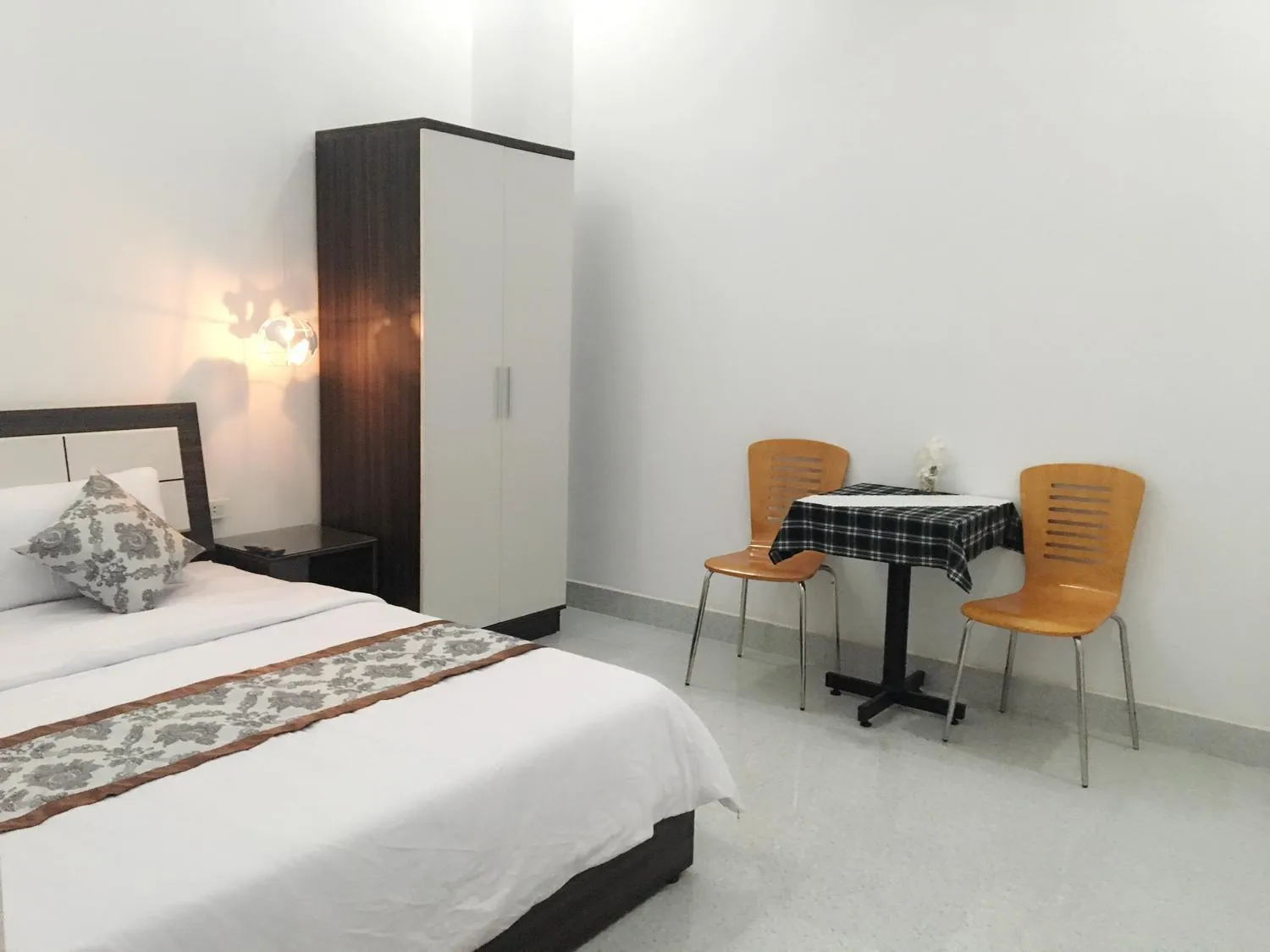 Sao Khue Riverside Hotel & Coffee