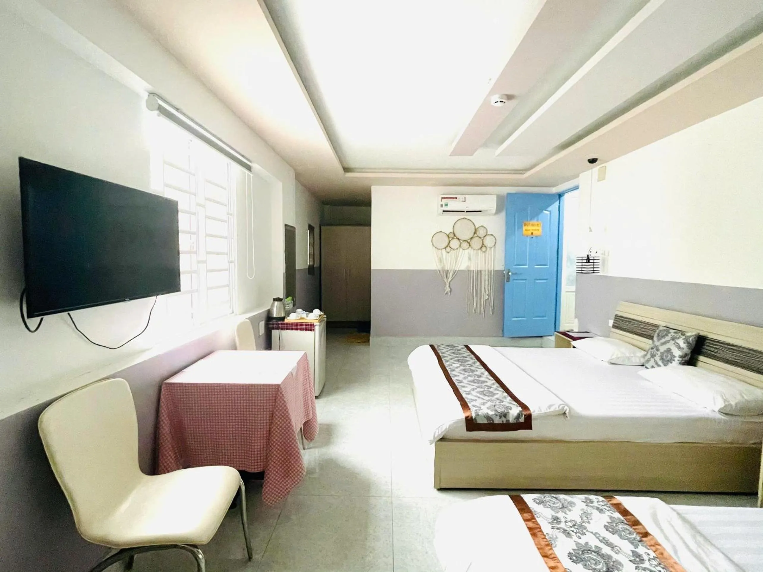 Sao Khue Riverside Hotel & Coffee