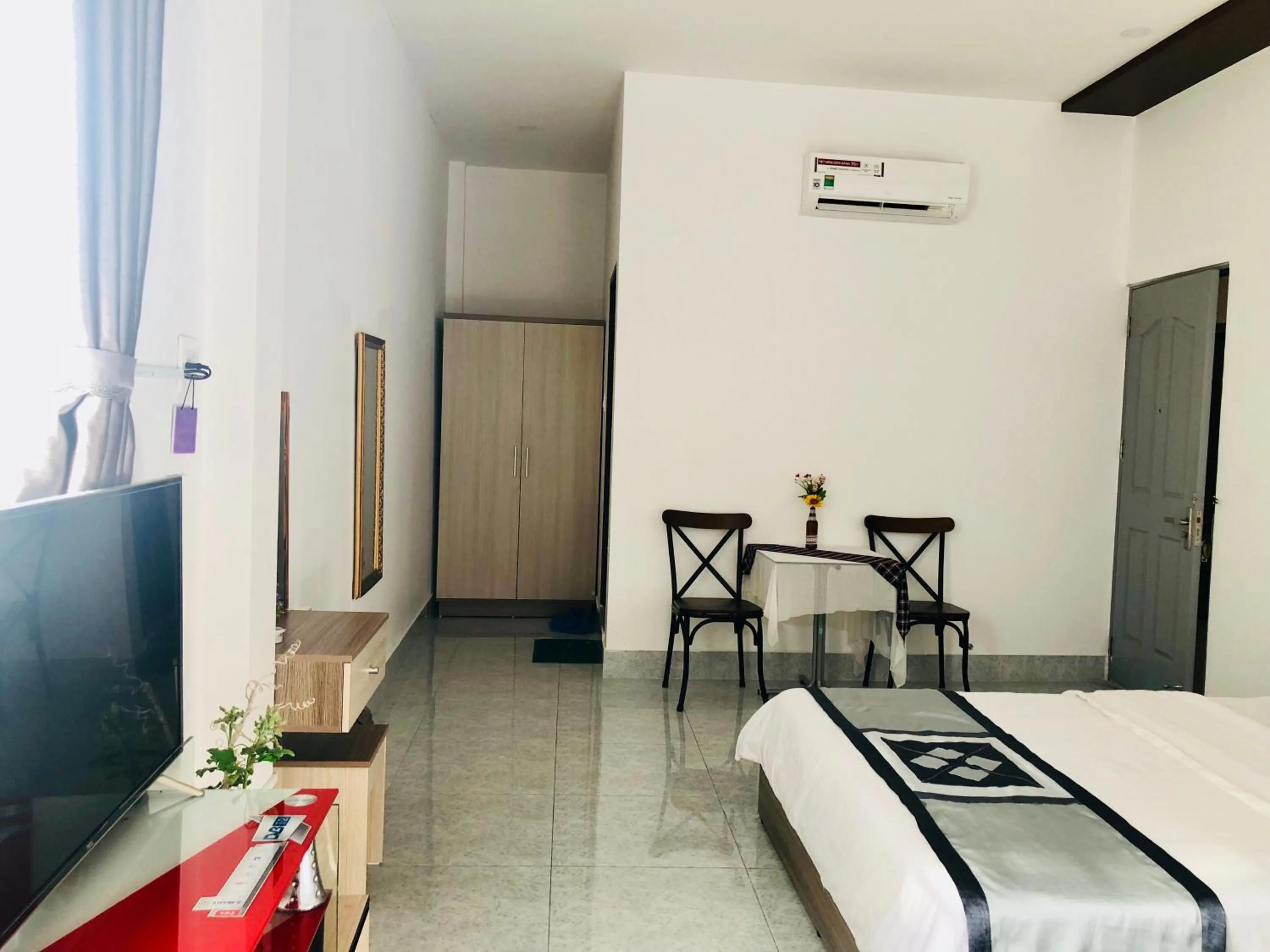 Sao Khue Riverside Hotel & Coffee