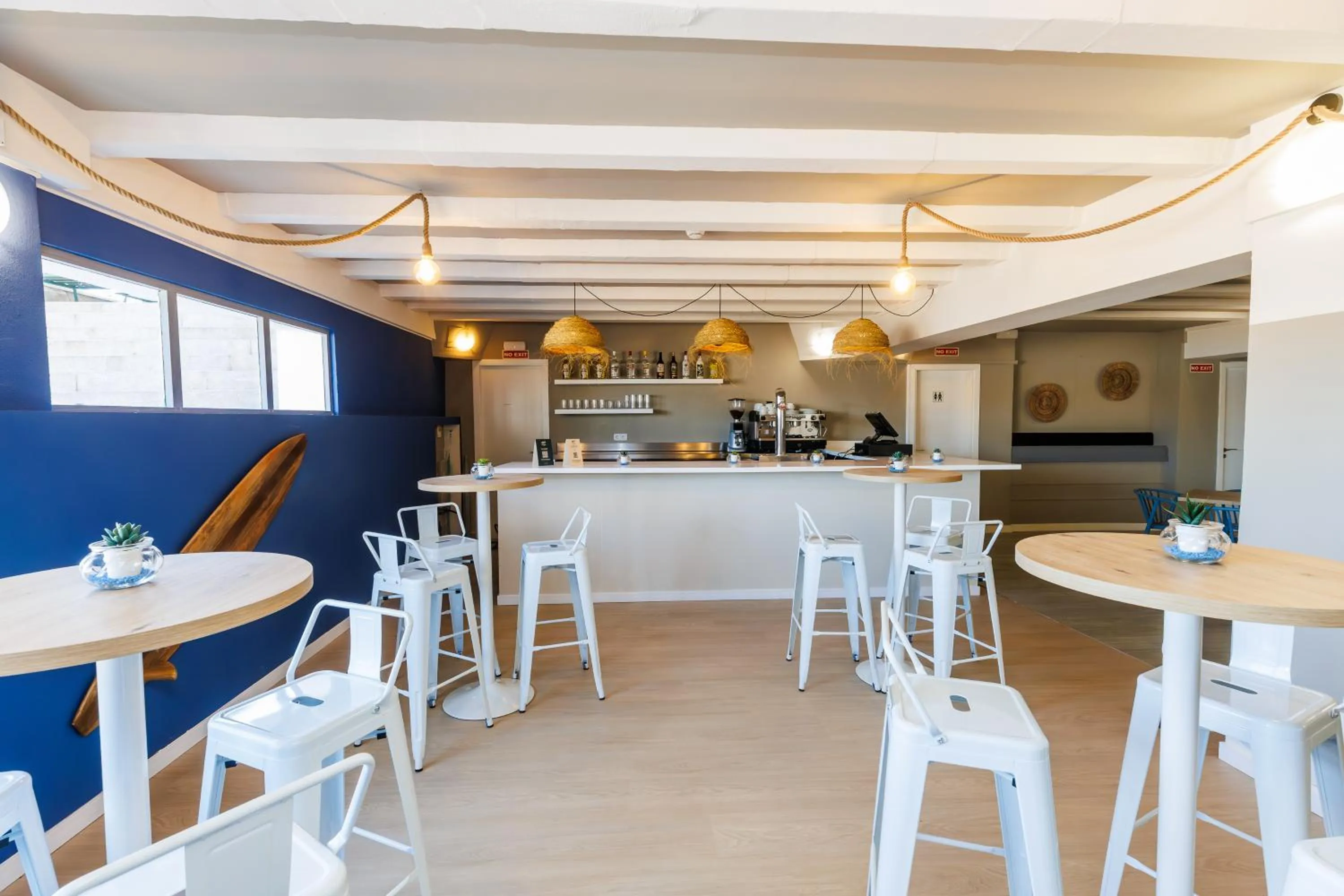 Dining area in O7 Colombo