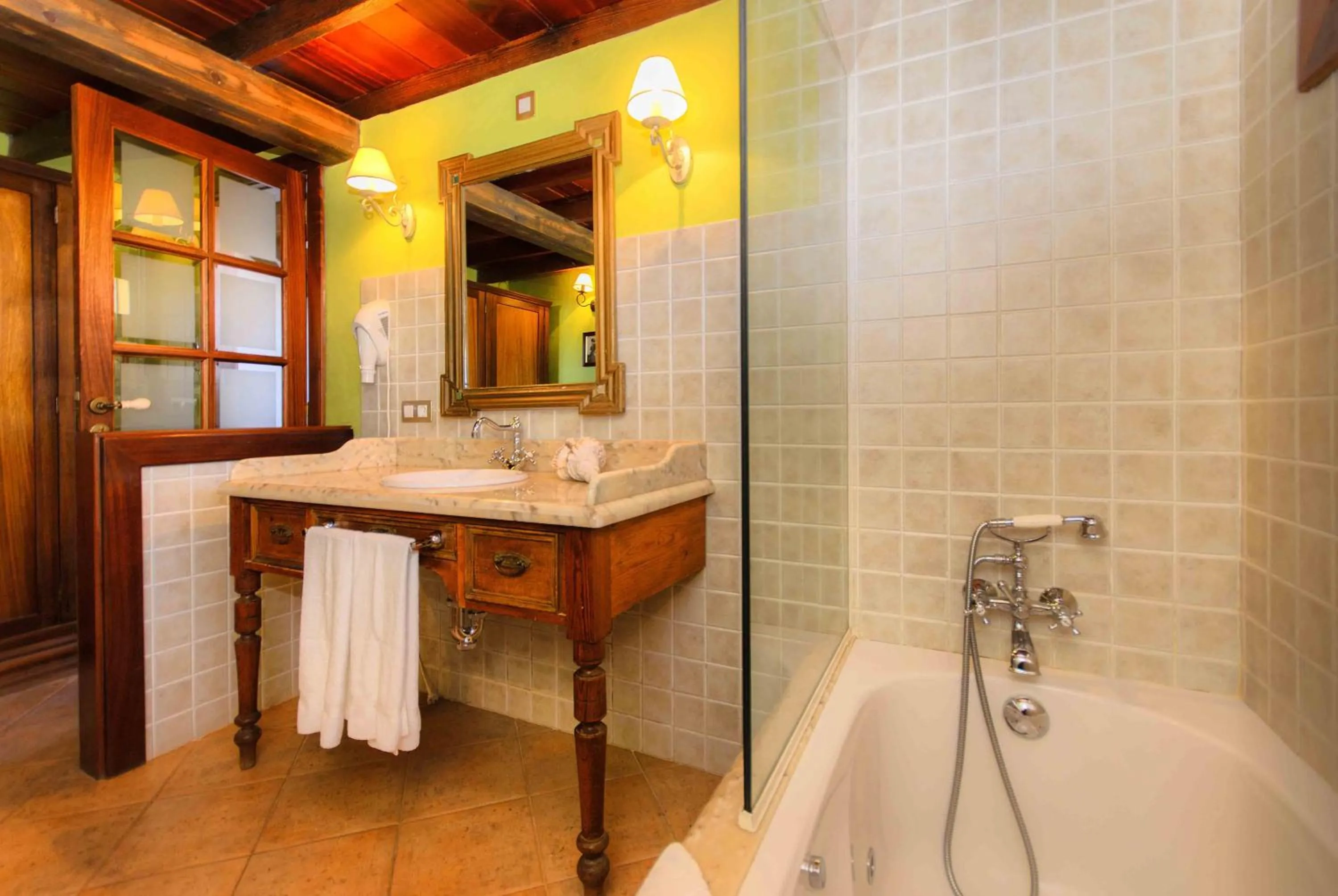 Bathroom in Casa Rural Villa Lola Y Juan