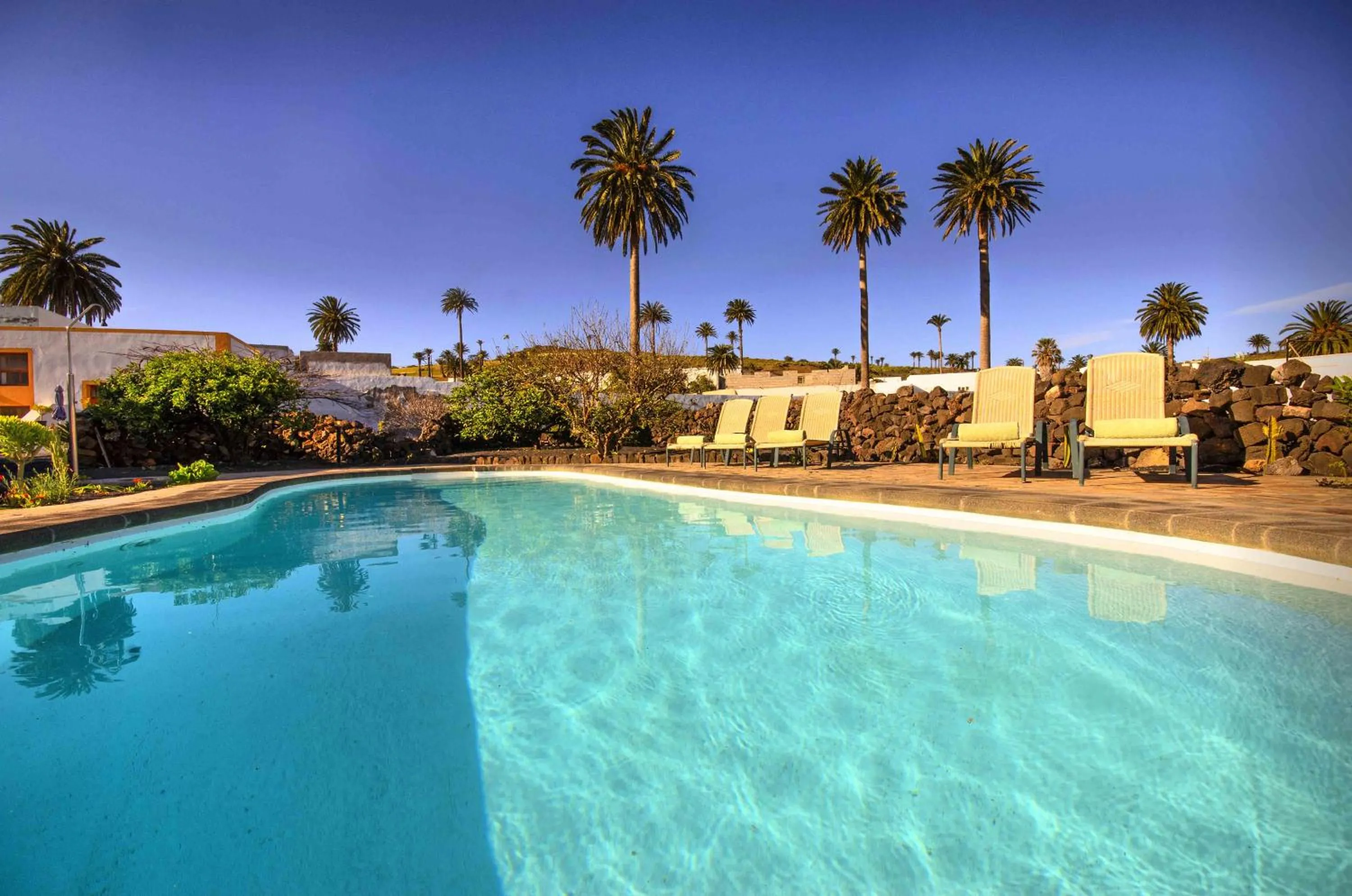 Swimming pool in Casa Rural Villa Lola Y Juan