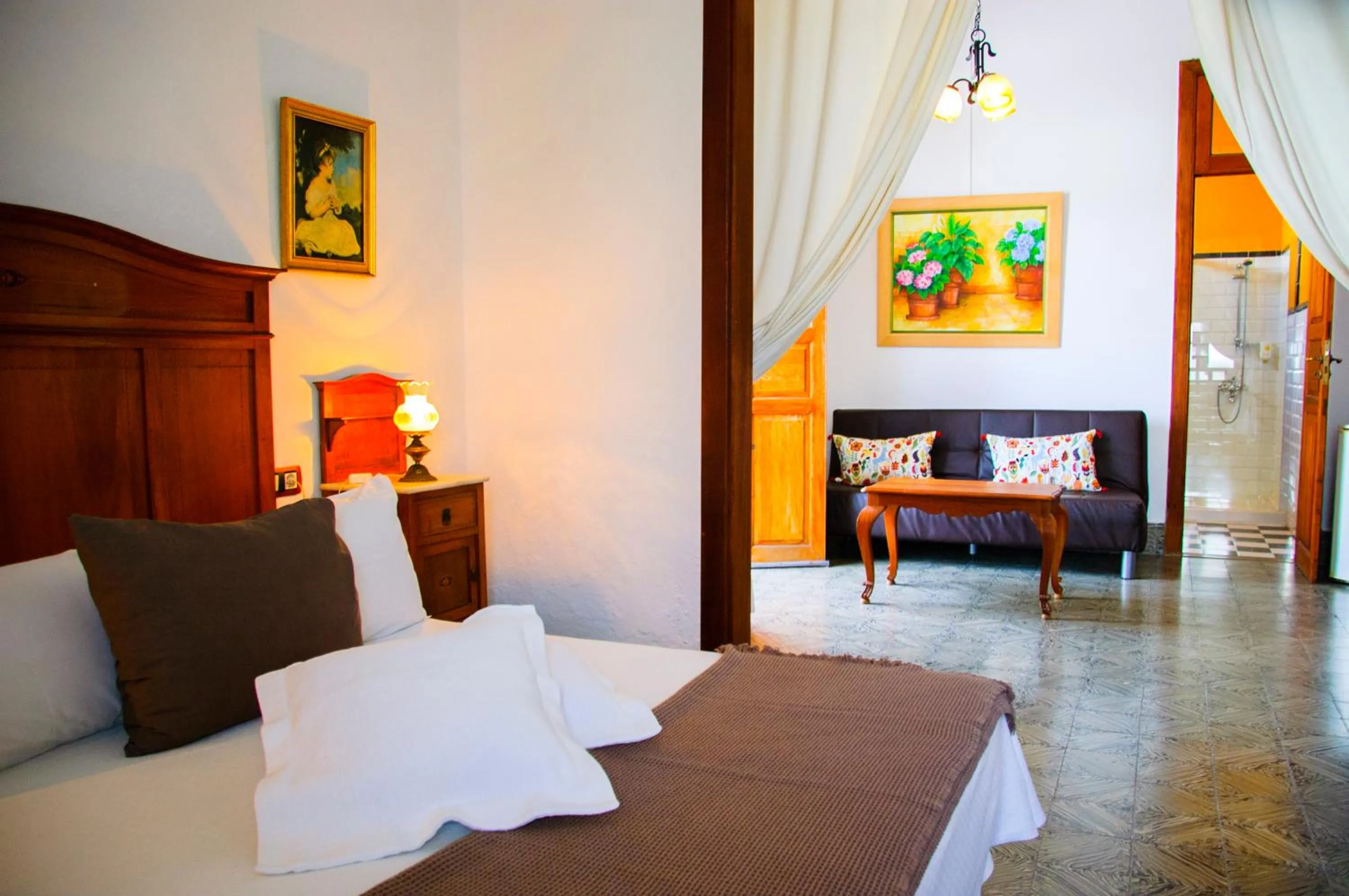 Photo of the whole room, Bed in Casa Rural Villa Lola Y Juan