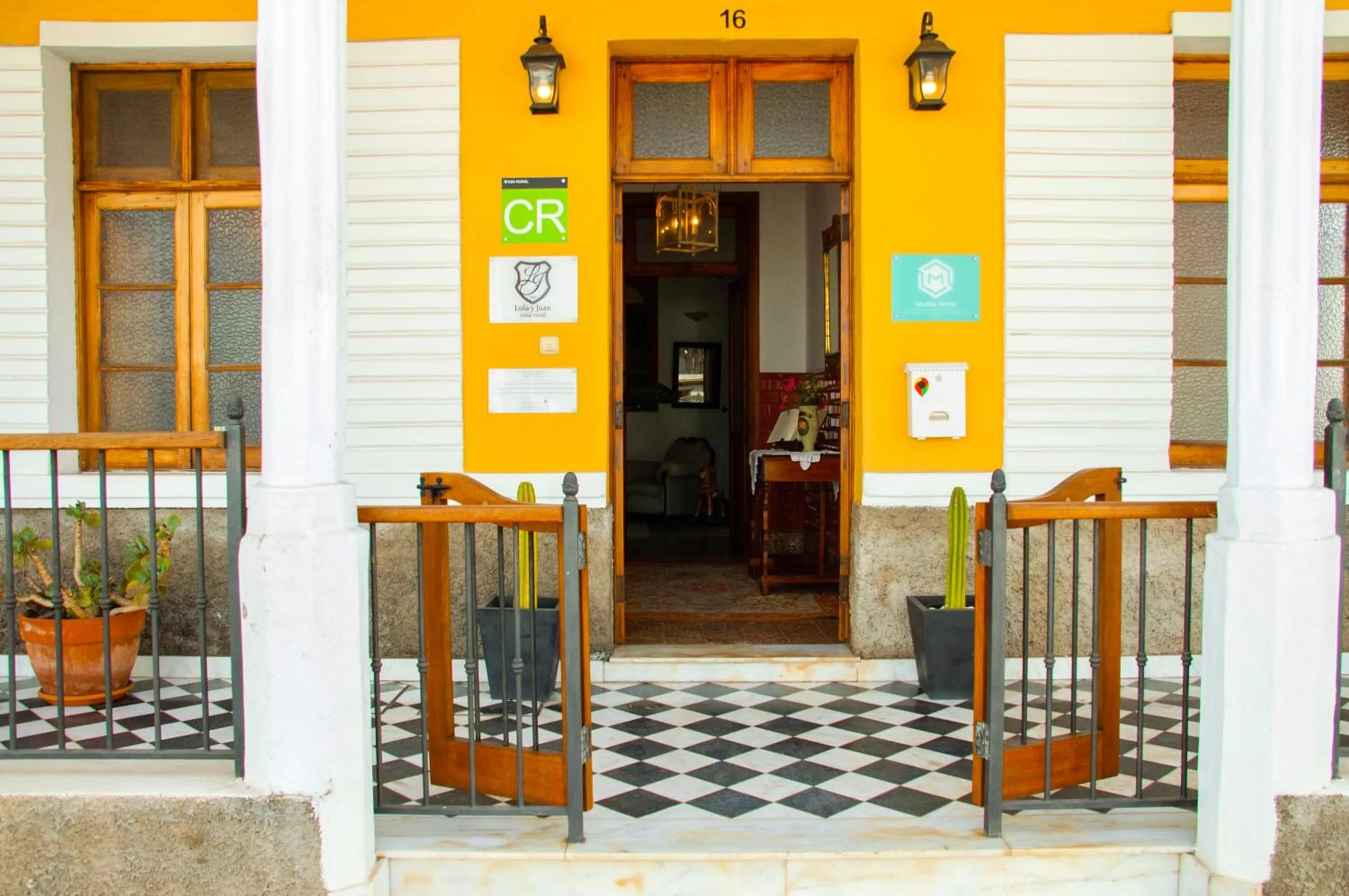Facade/entrance in Casa Rural Villa Lola Y Juan