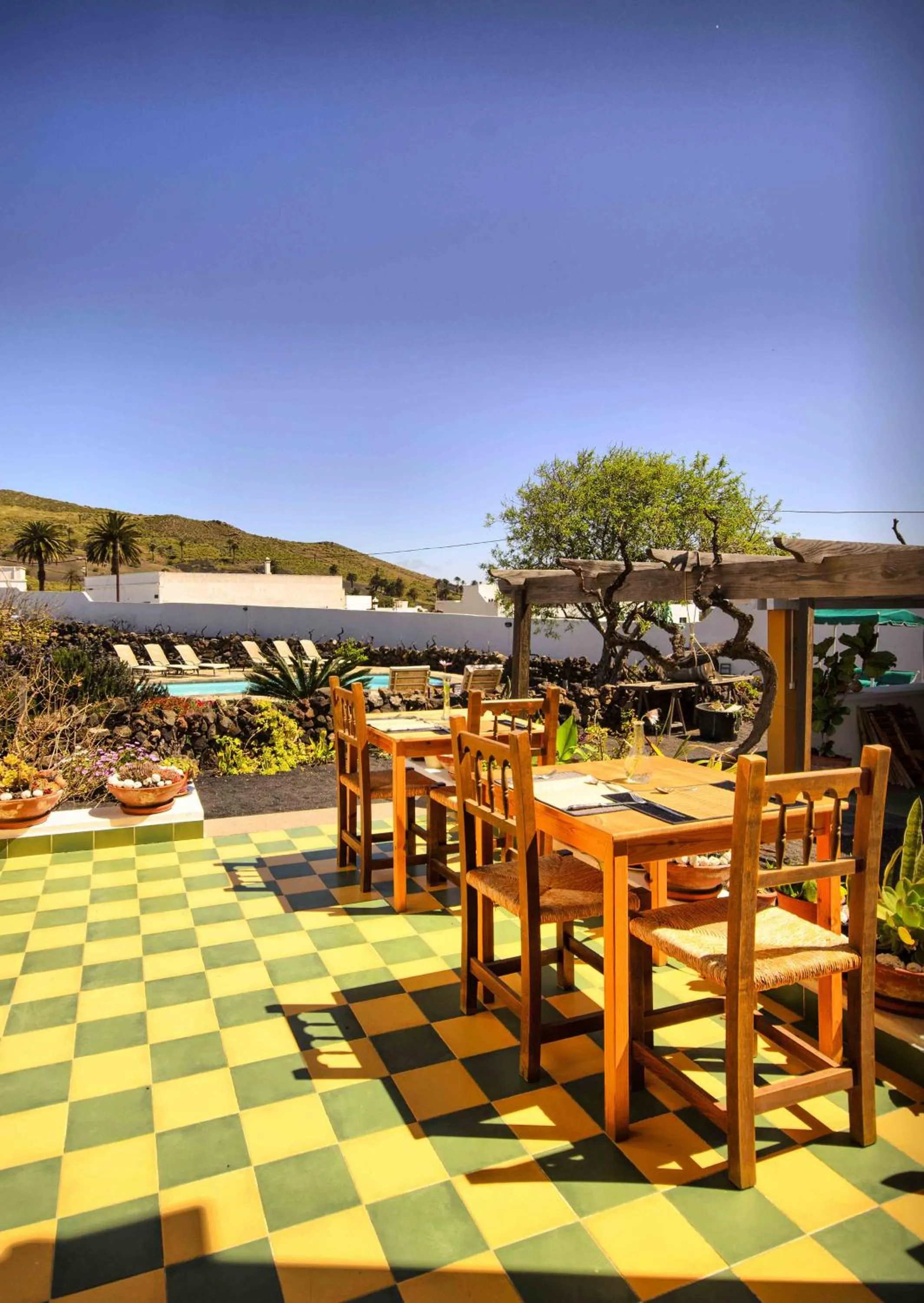 Restaurant/places to eat in Casa Rural Villa Lola Y Juan