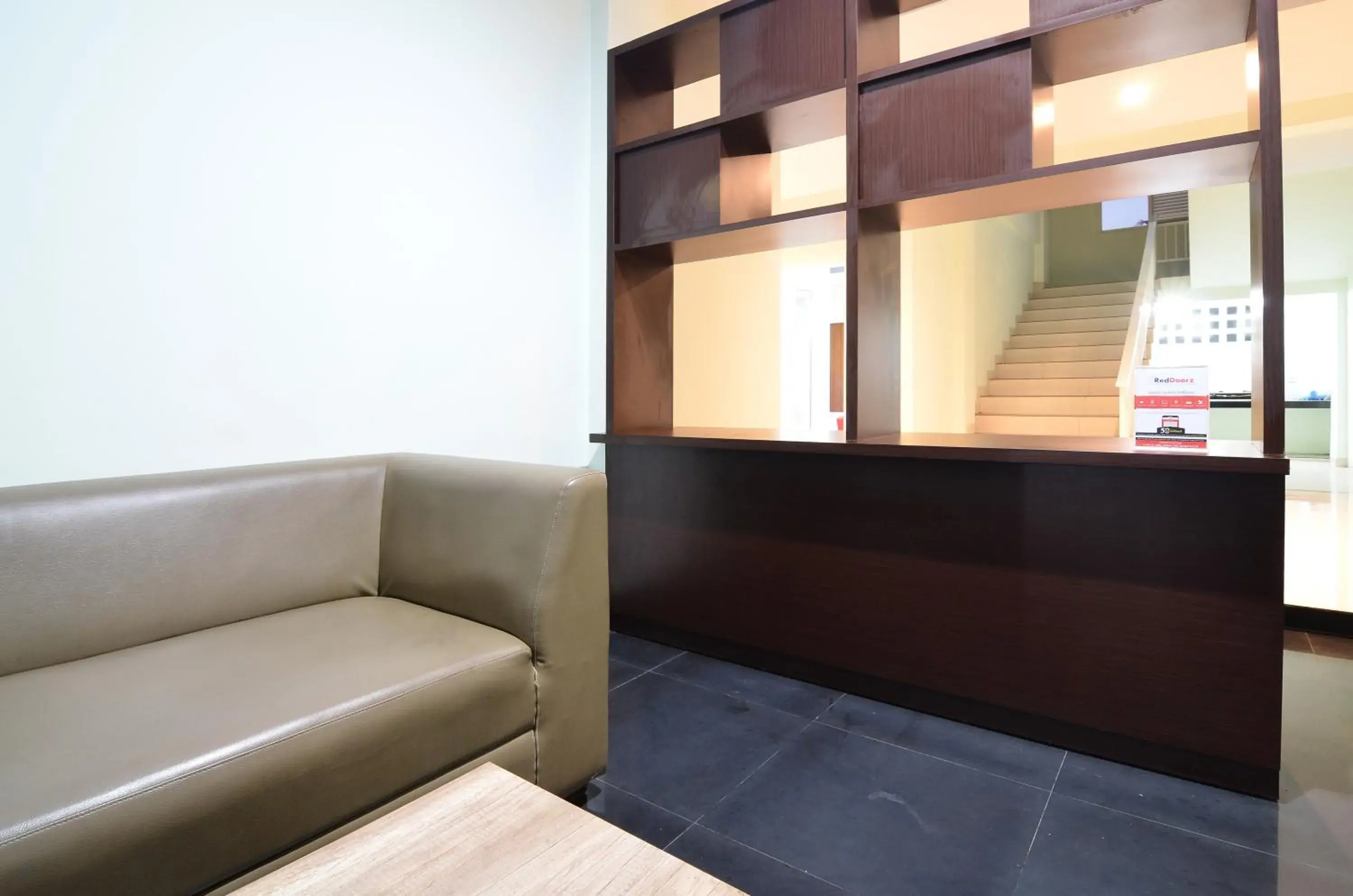 Living room in RedDoorz near Museum Keraton Surakarta Living room in RedDoorz near Museum Keraton Surakarta