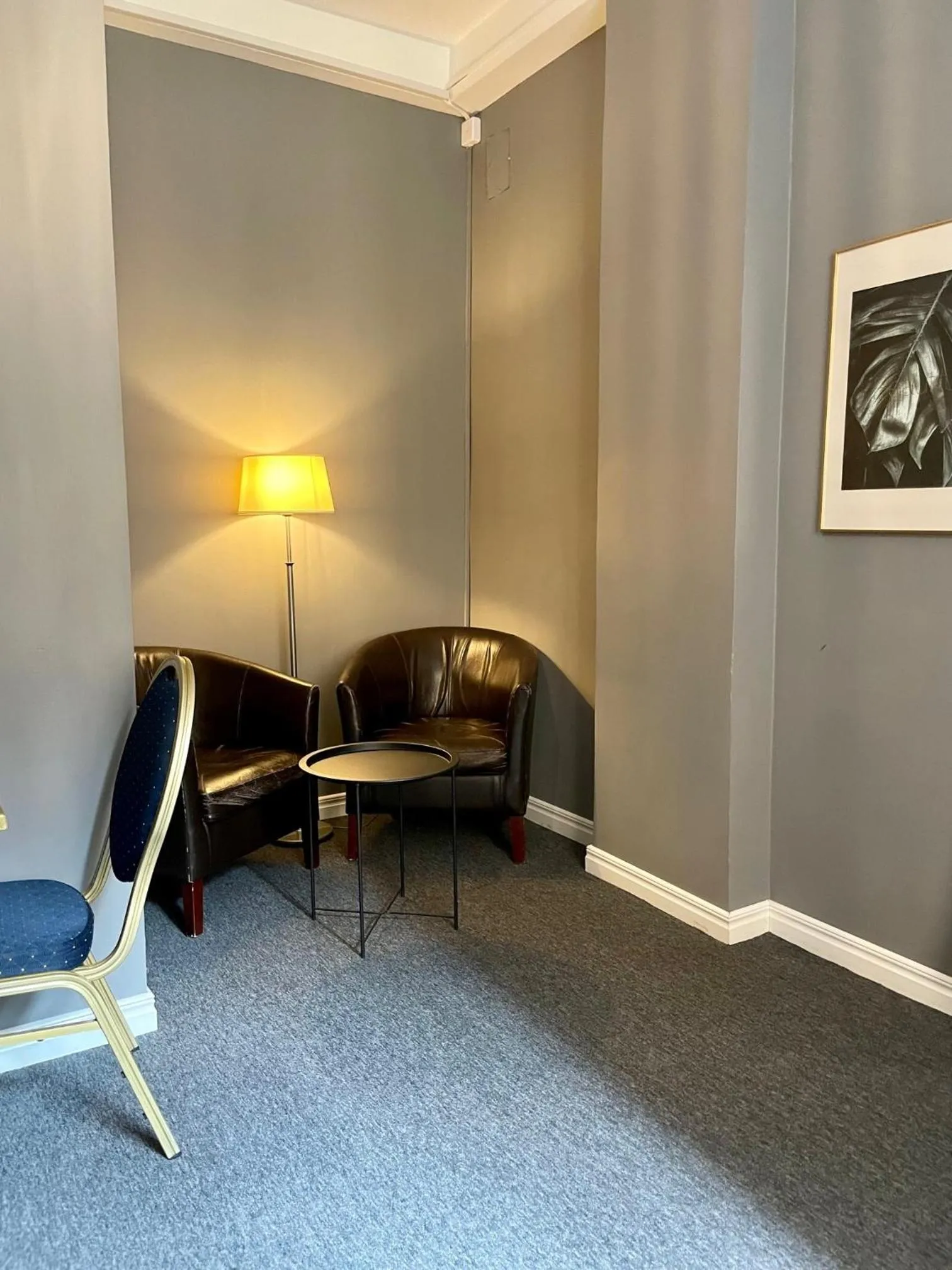 Photo of the whole room in Unique Hotel