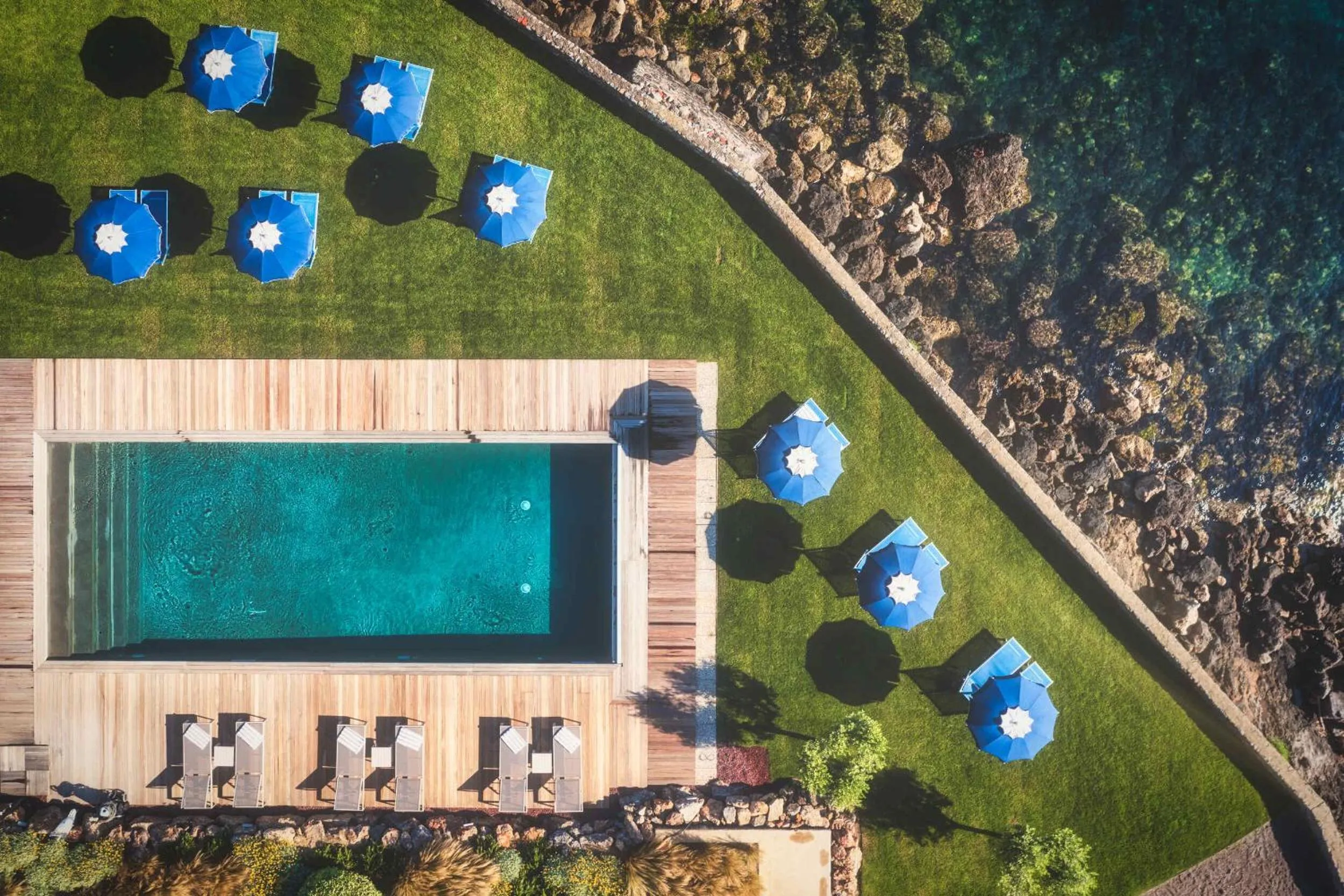 Swimming pool in Hotel Villa Domizia