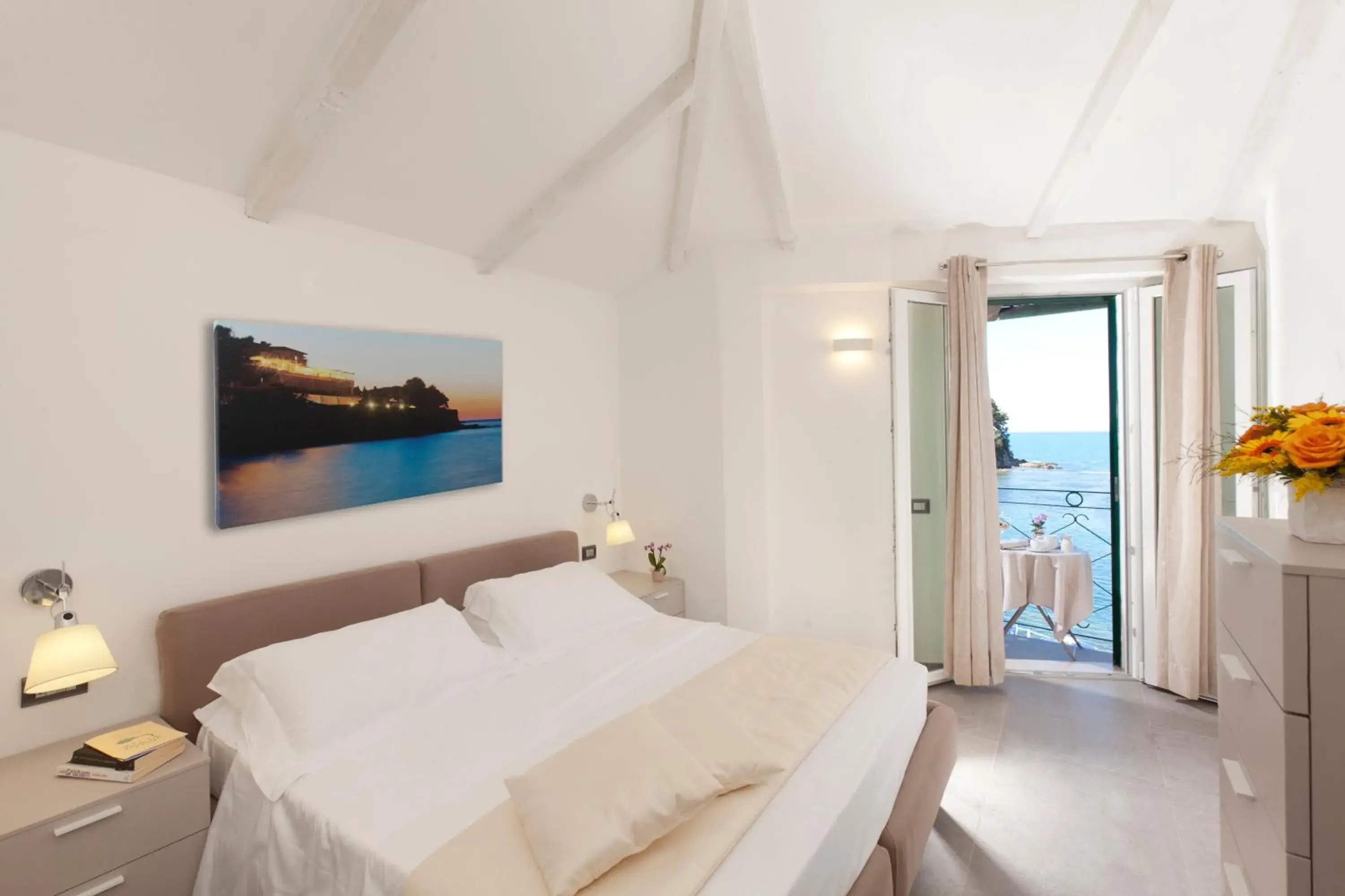 TV and multimedia, Bed in Hotel Villa Domizia TV and multimedia, Bed in Hotel Villa Domizia