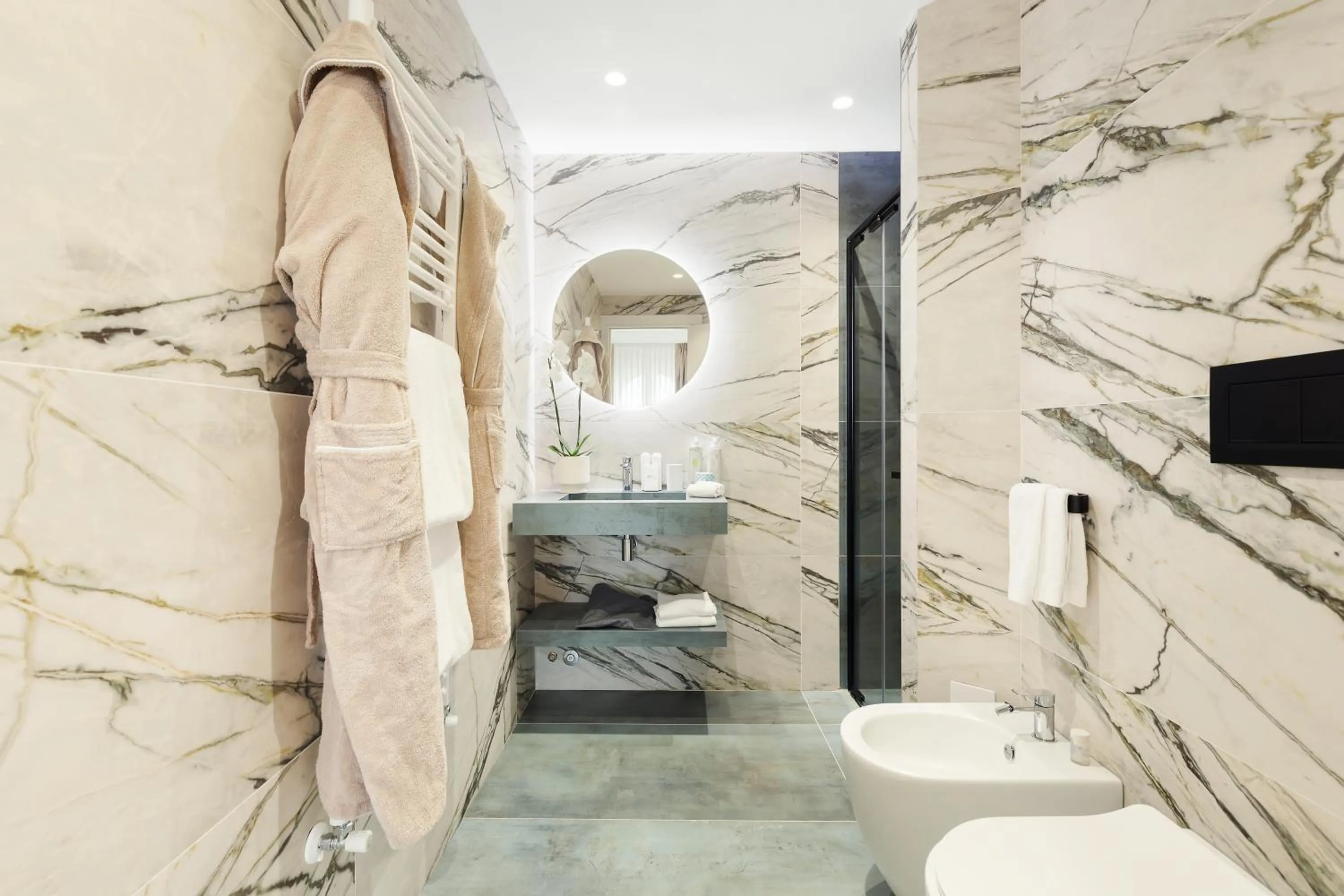 Bathroom in Hotel Villa Domizia