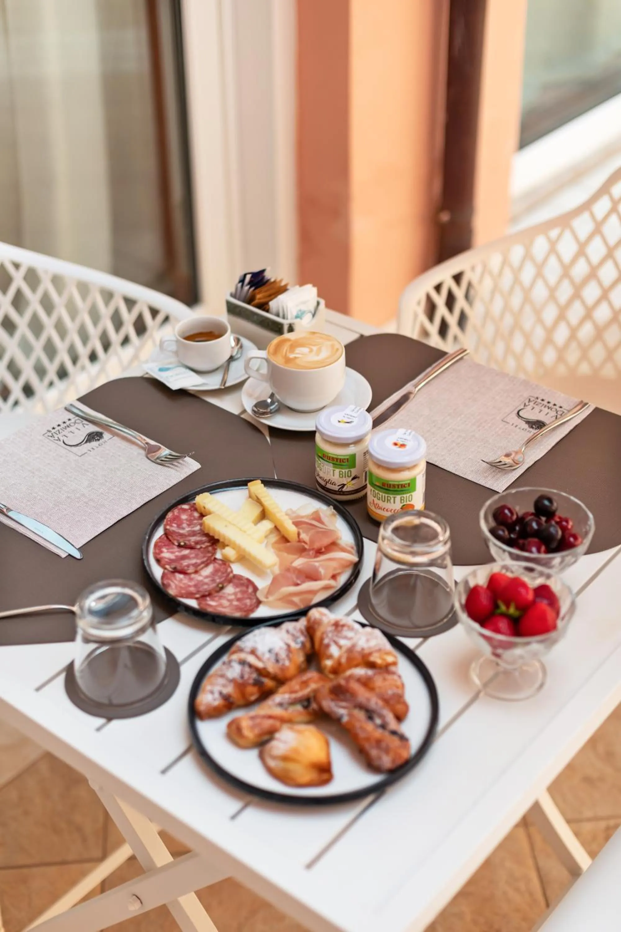 Food in Hotel Villa Domizia