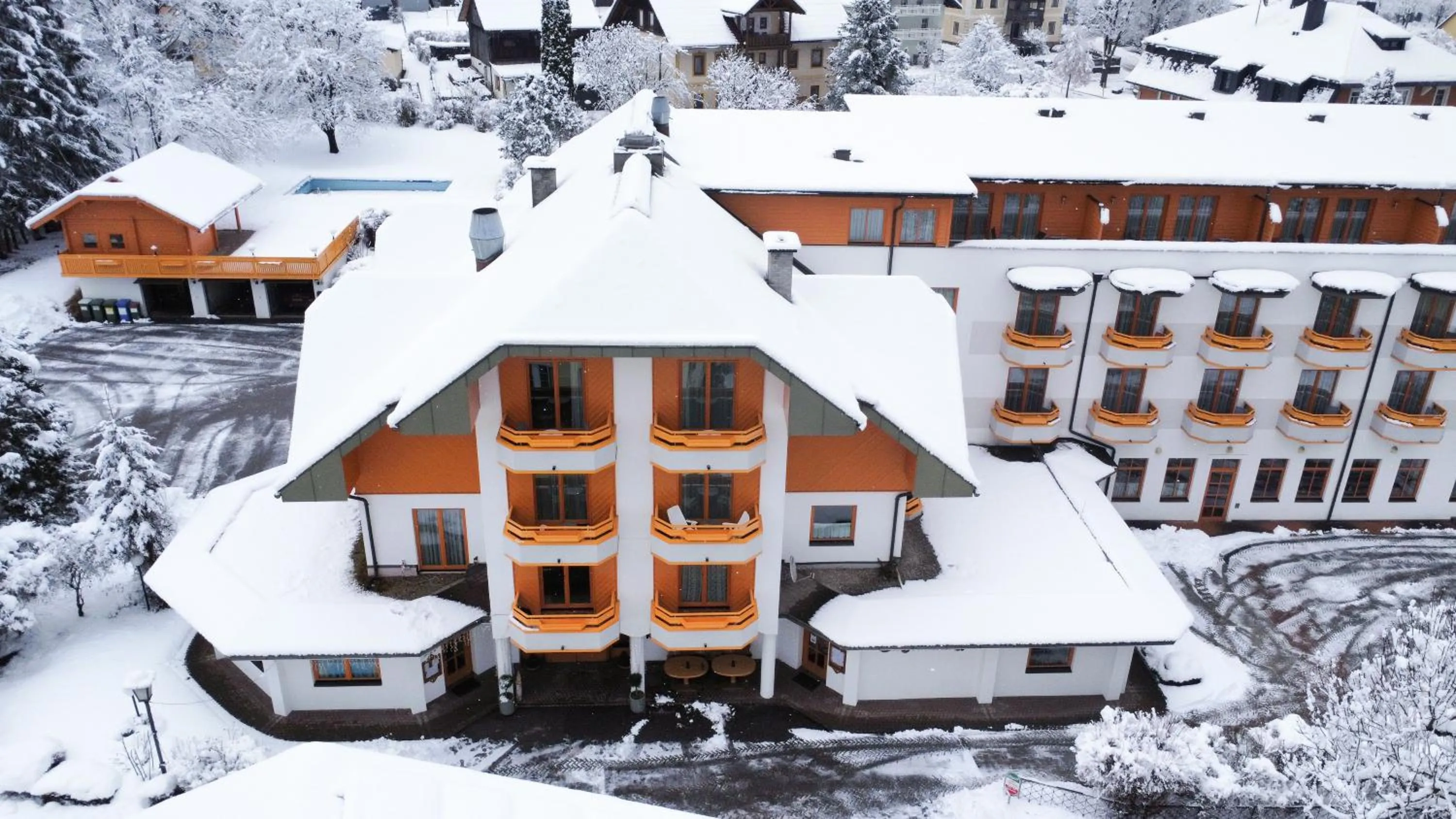 Property building in Hotel Burgstallerhof