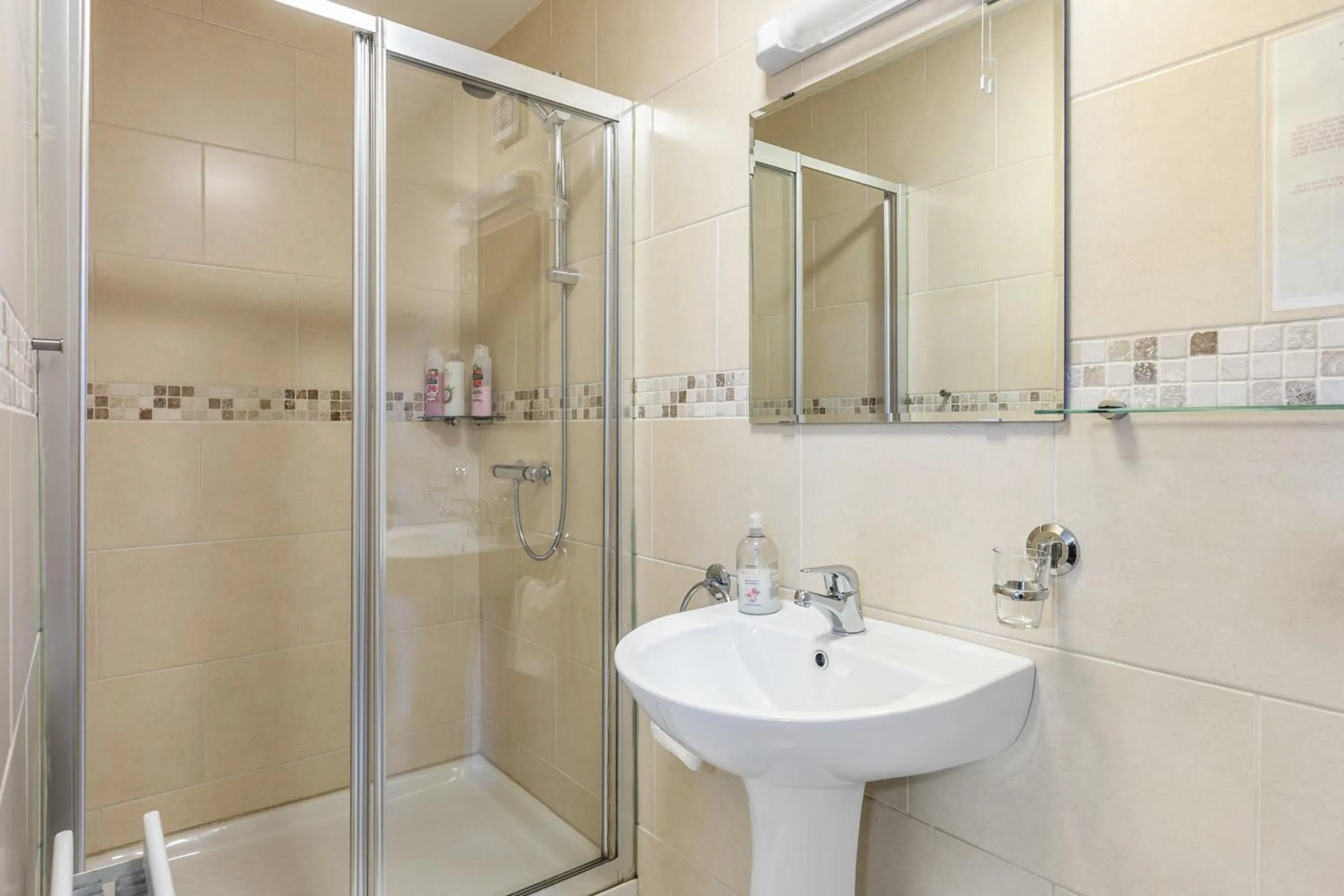 Tollyrose Country House