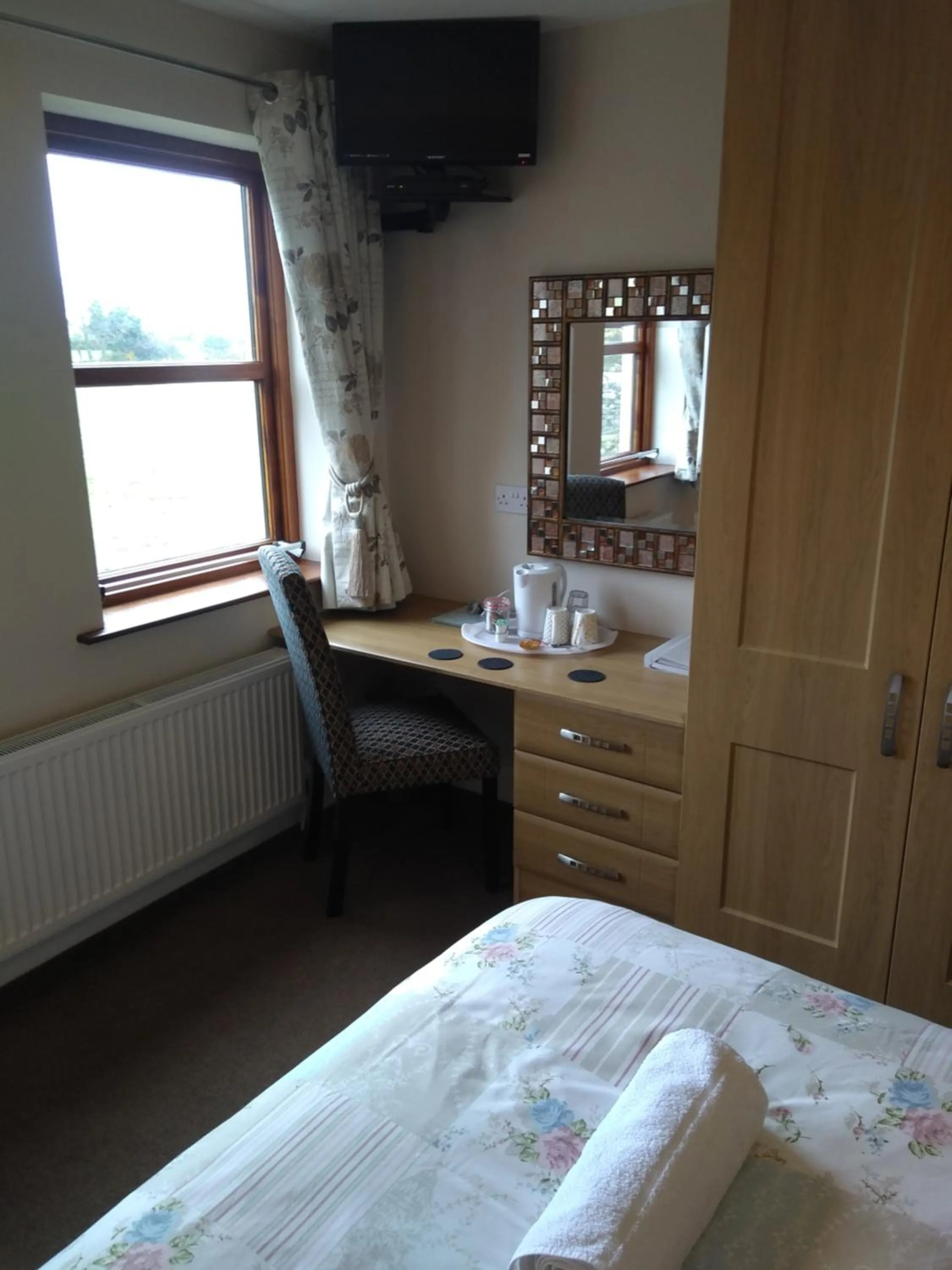 Bed in Tollyrose Country House