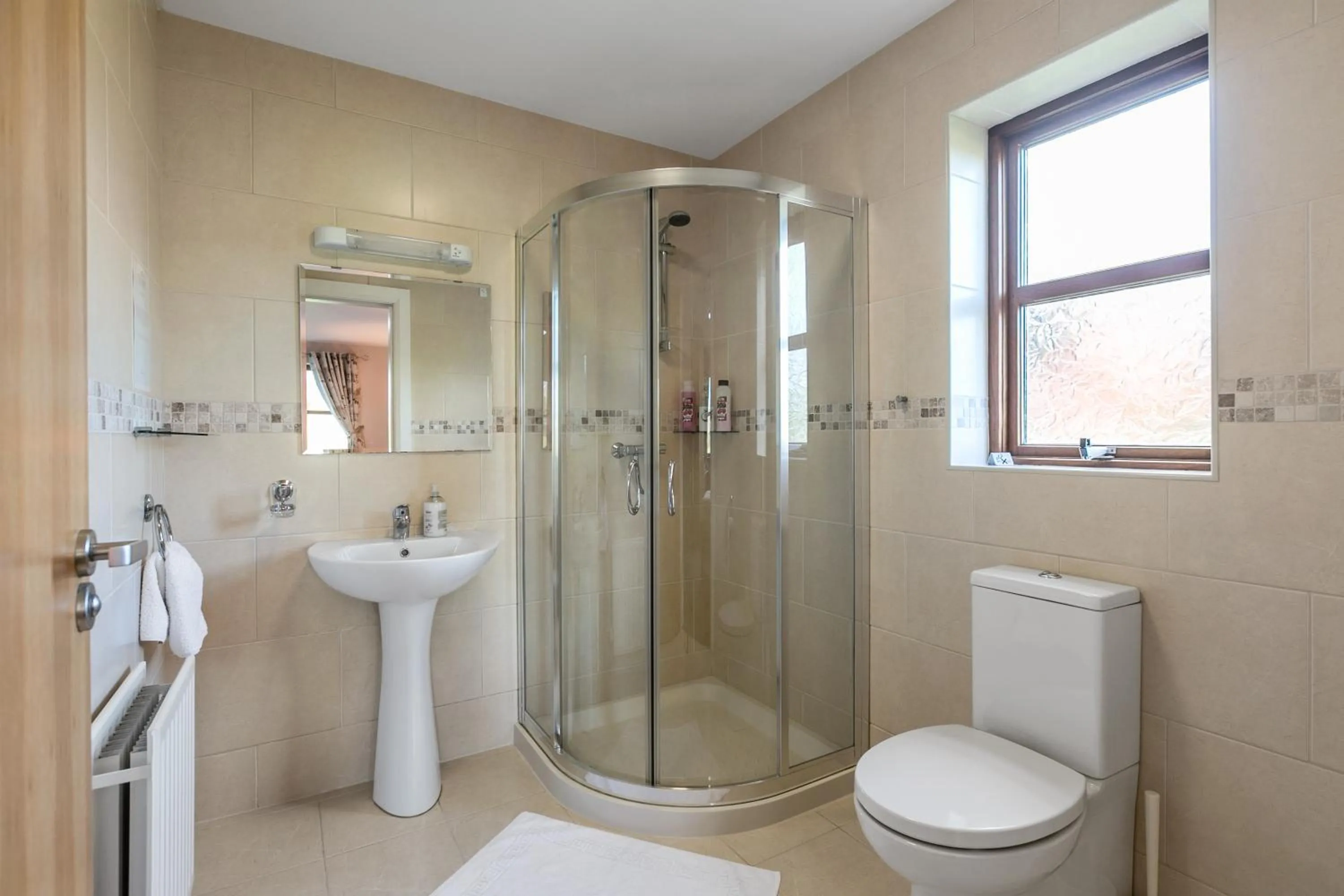 Tollyrose Country House