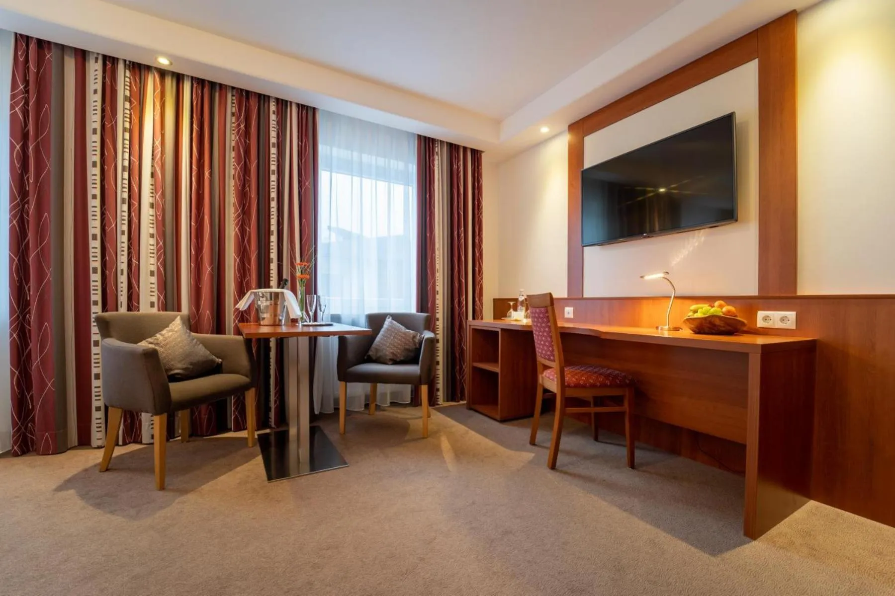 Photo of the whole room in Hotel St Georg - Regensburg