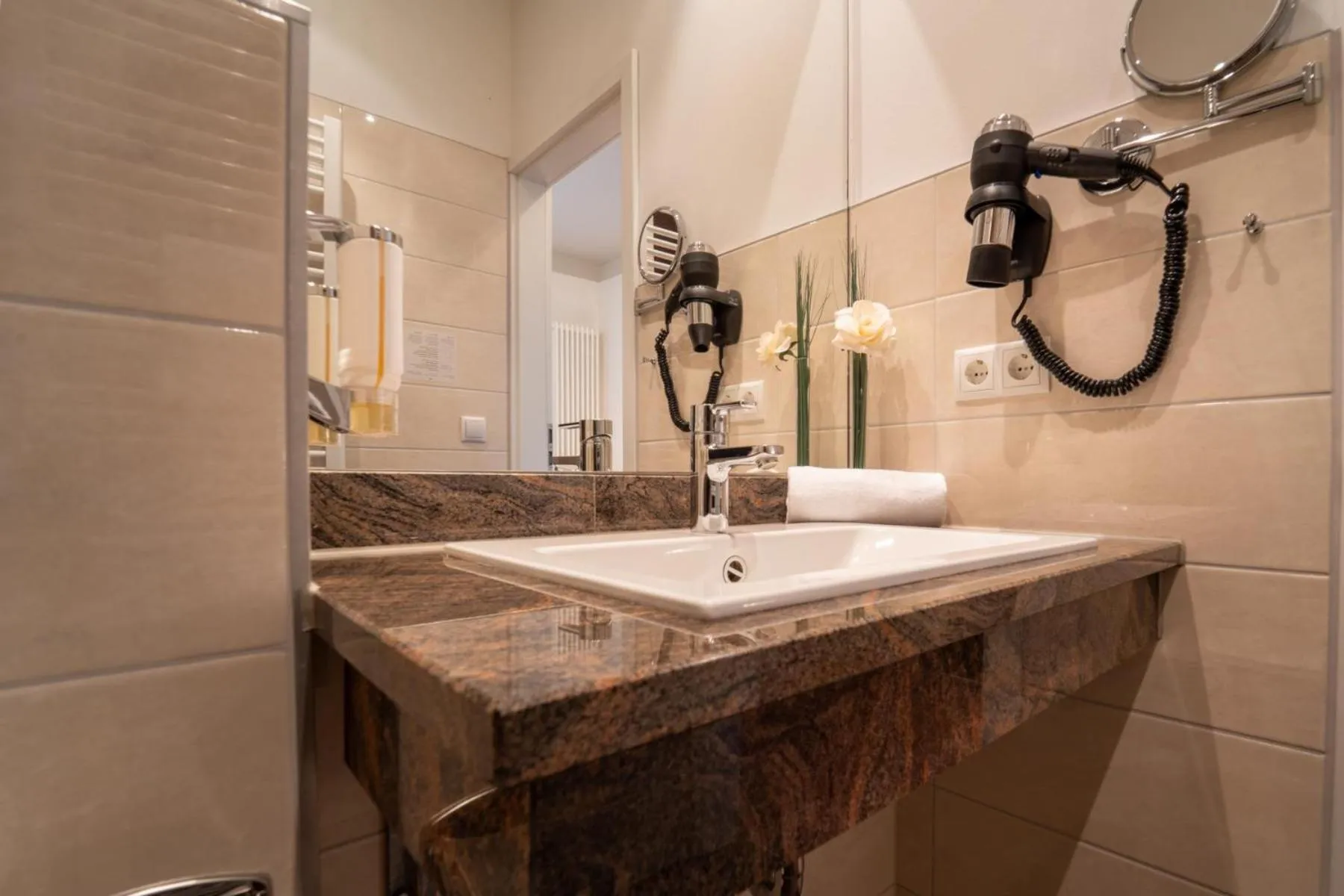 Bathroom in Hotel St Georg - Regensburg