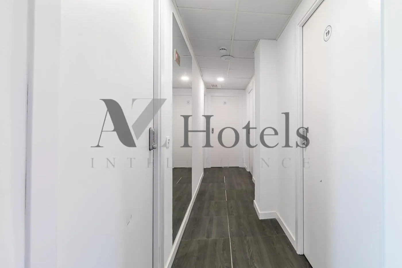 Decorative detail in AYZ Ulises - Auto check-in property