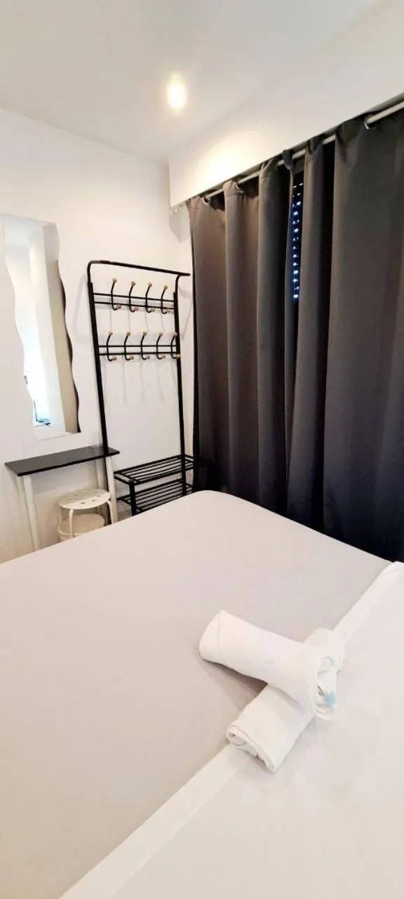 AYZ Ulises - Auto check-in property