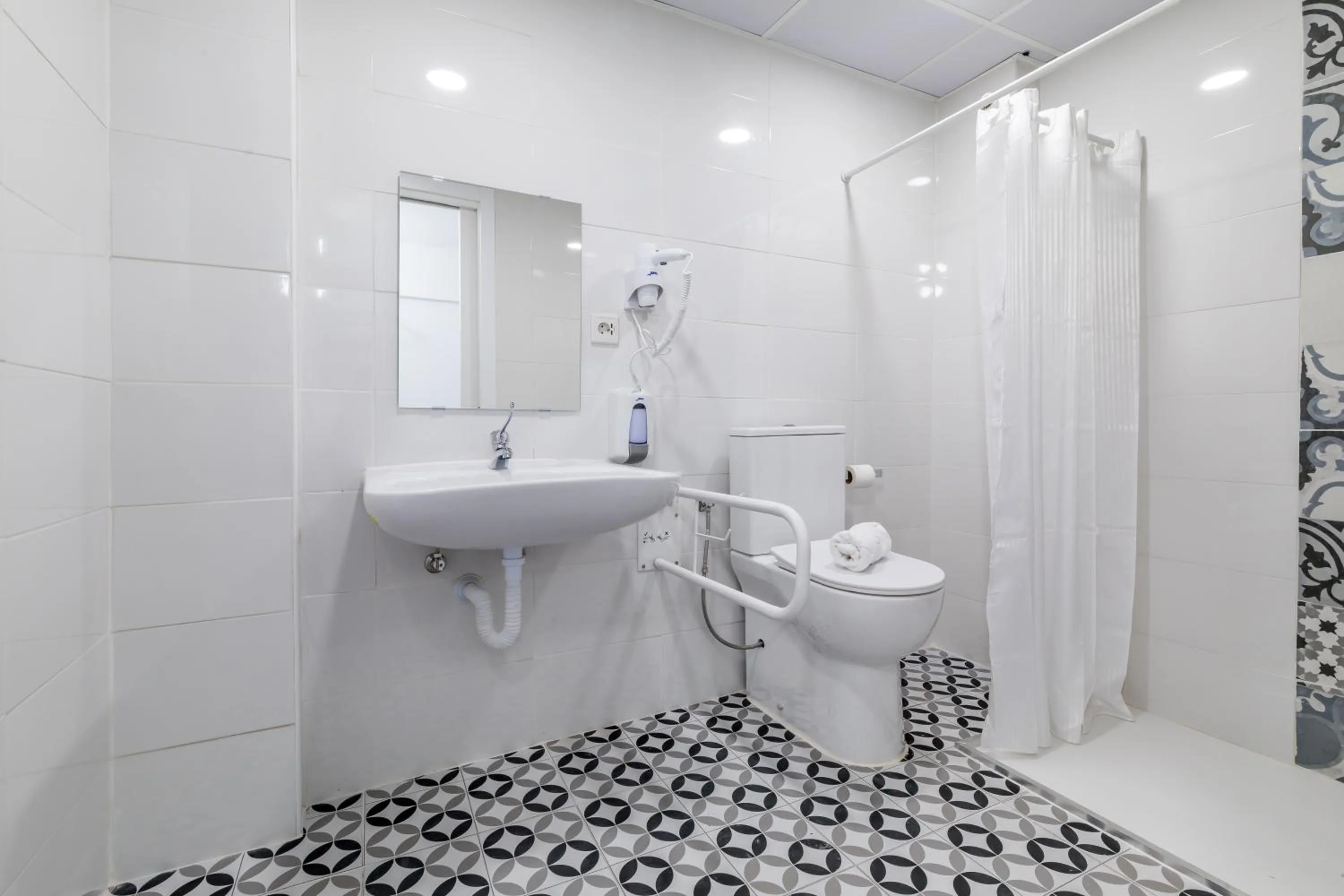 AYZ Ulises - Auto check-in property