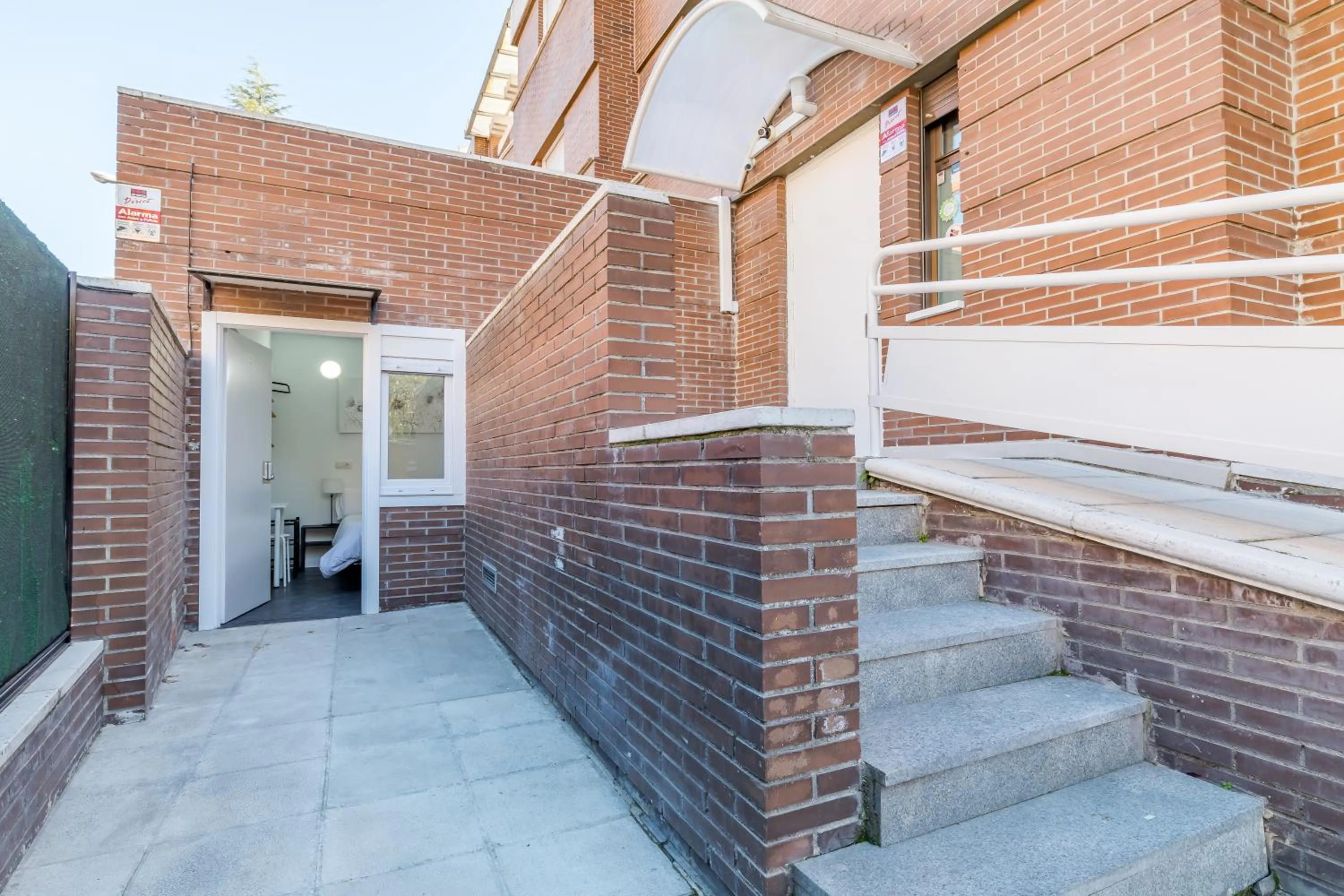 AYZ Ulises - Auto check-in property