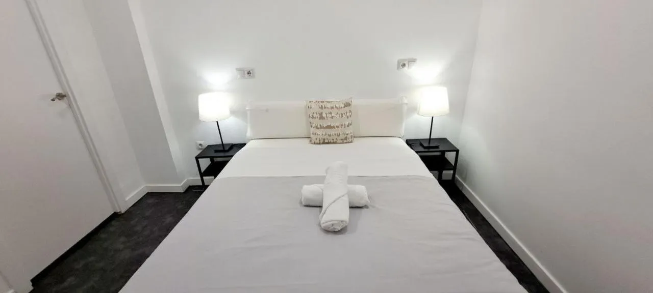 Bed in AYZ Ulises - Auto check-in property