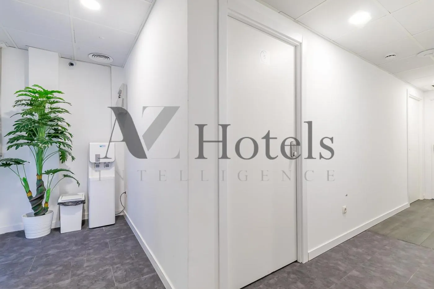 Decorative detail in AYZ Ulises - Auto check-in property