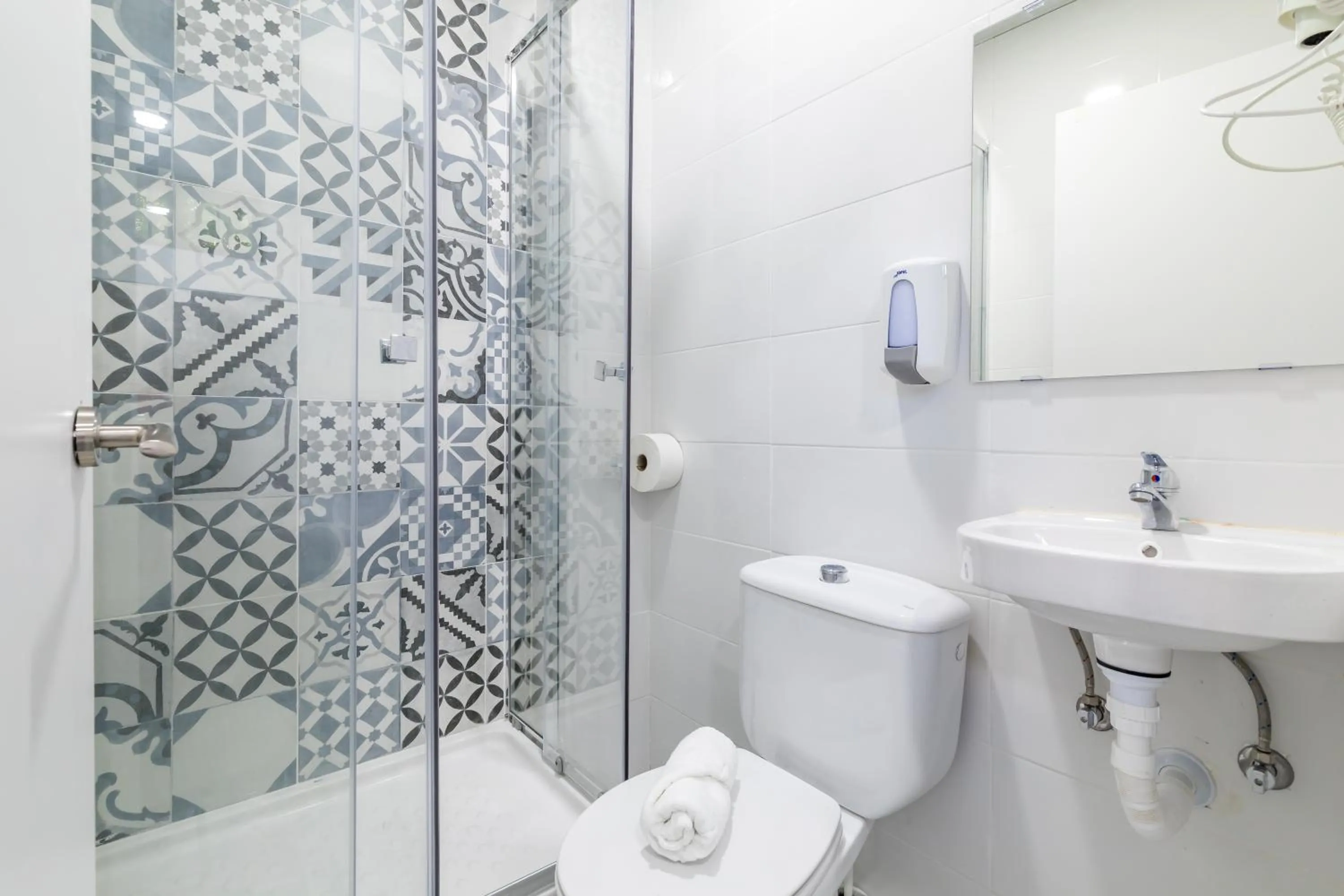 AYZ Ulises - Auto check-in property