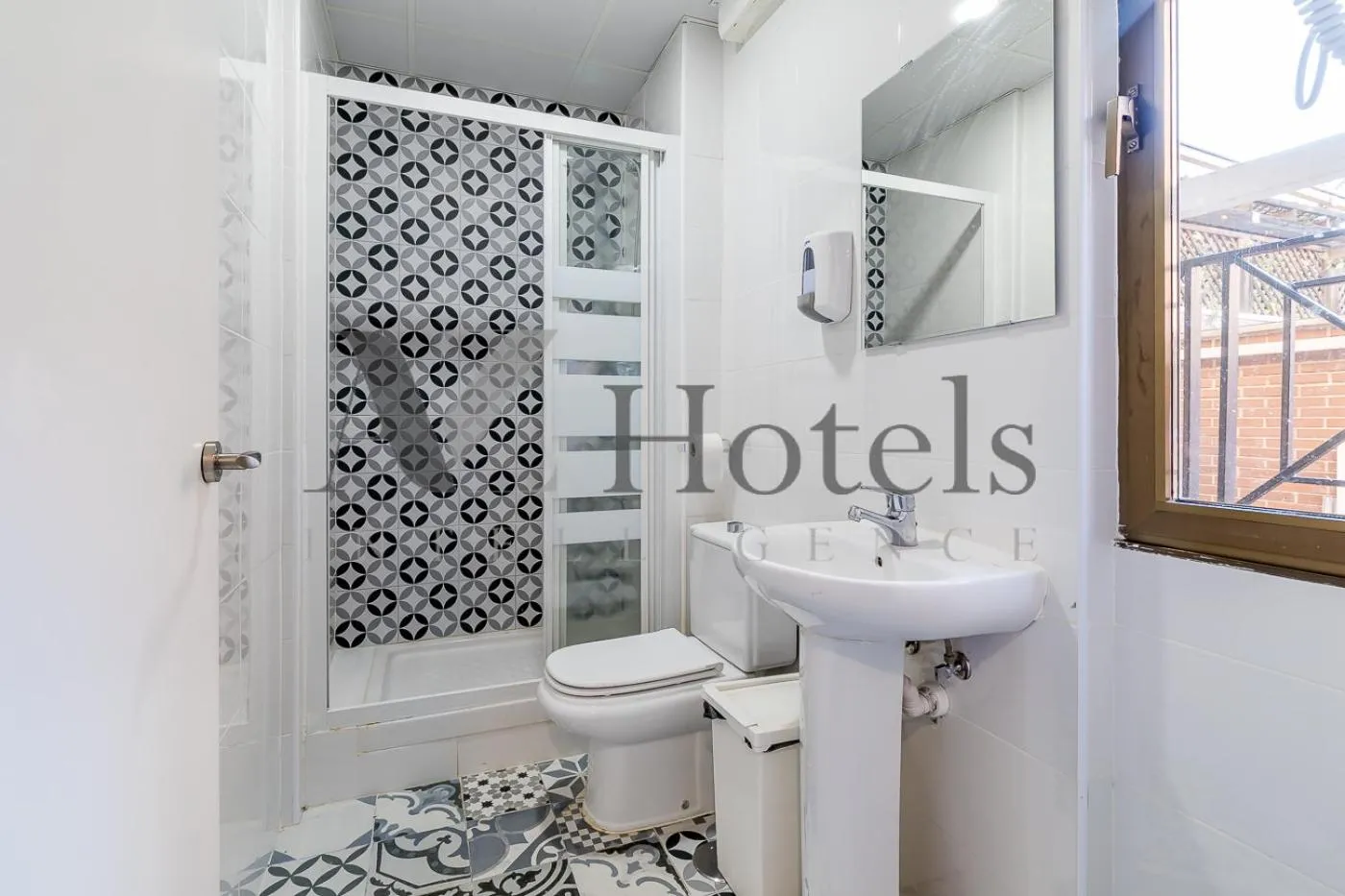 Bathroom in AYZ Ulises - Auto check-in property