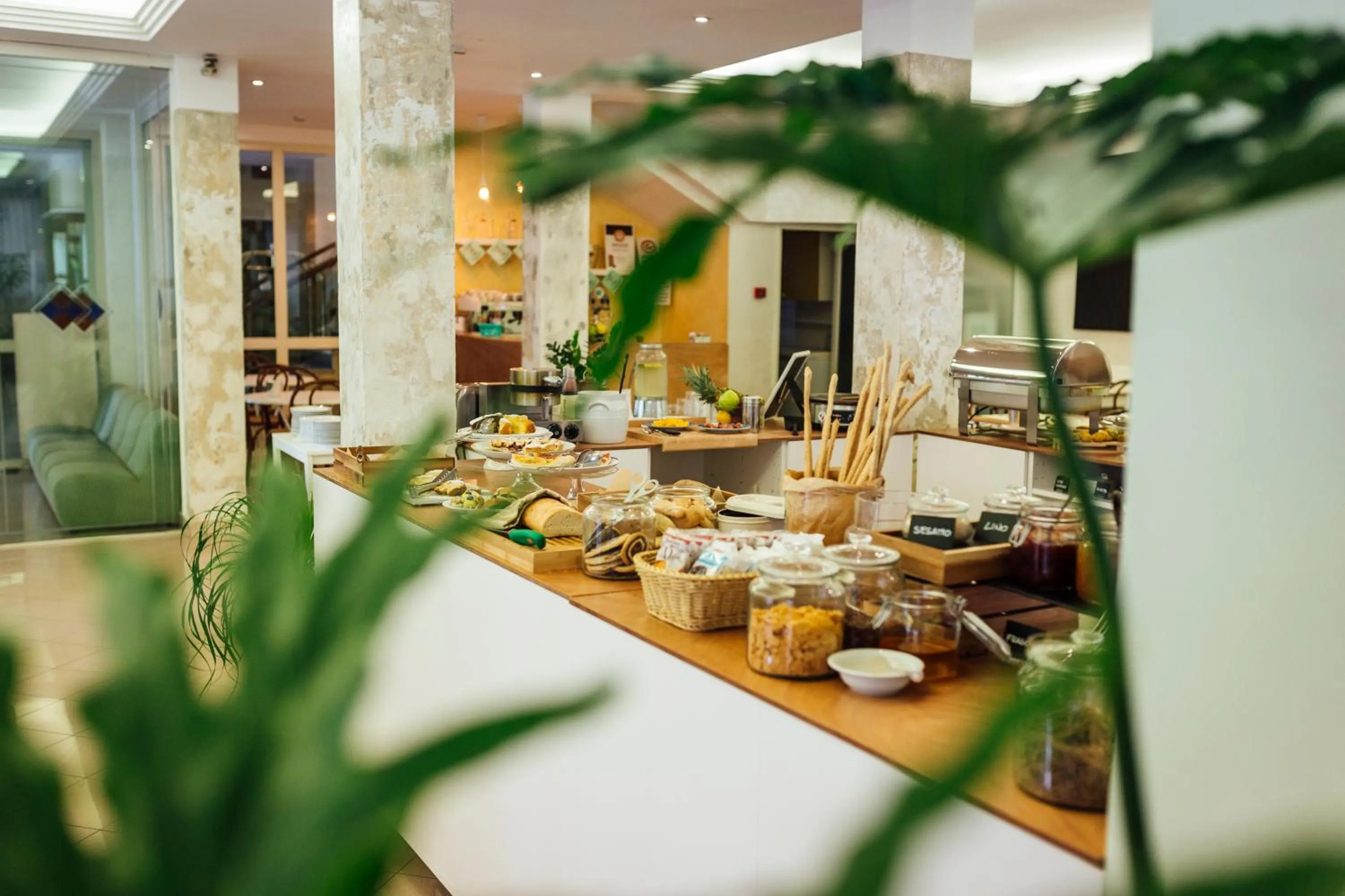 Breakfast in Hotel Montecarlo