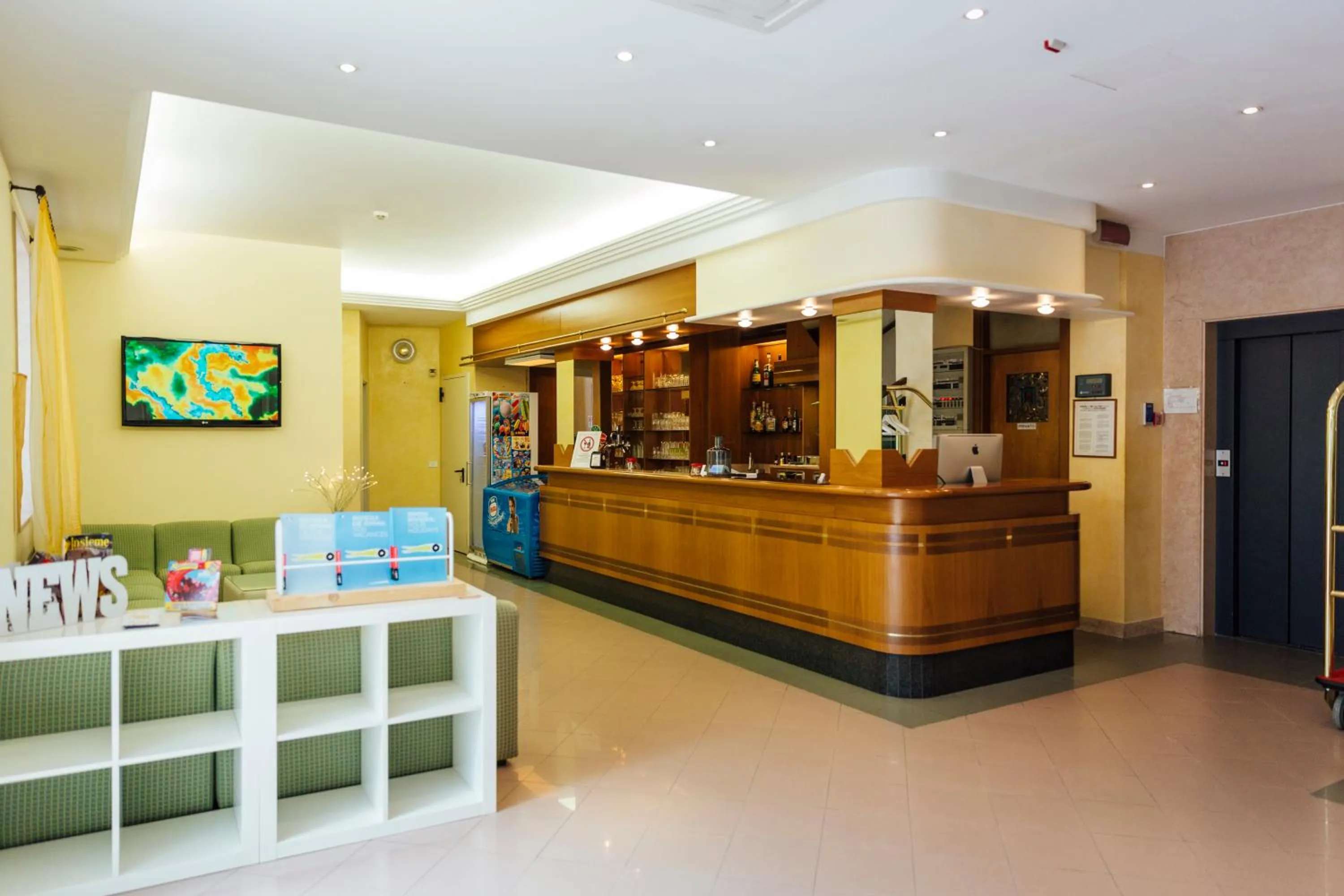 Lobby or reception in Hotel Montecarlo