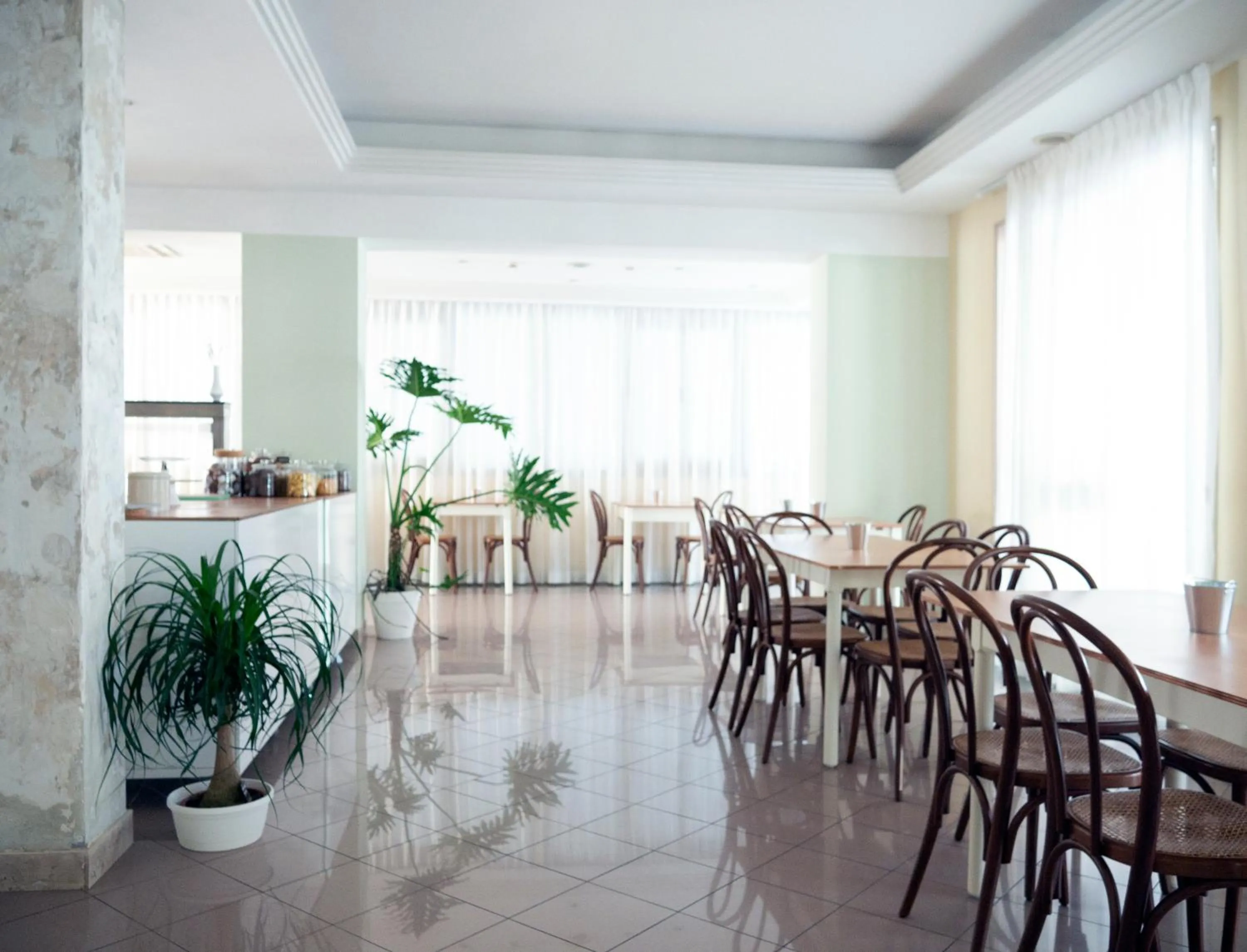 Restaurant/places to eat in Hotel Montecarlo