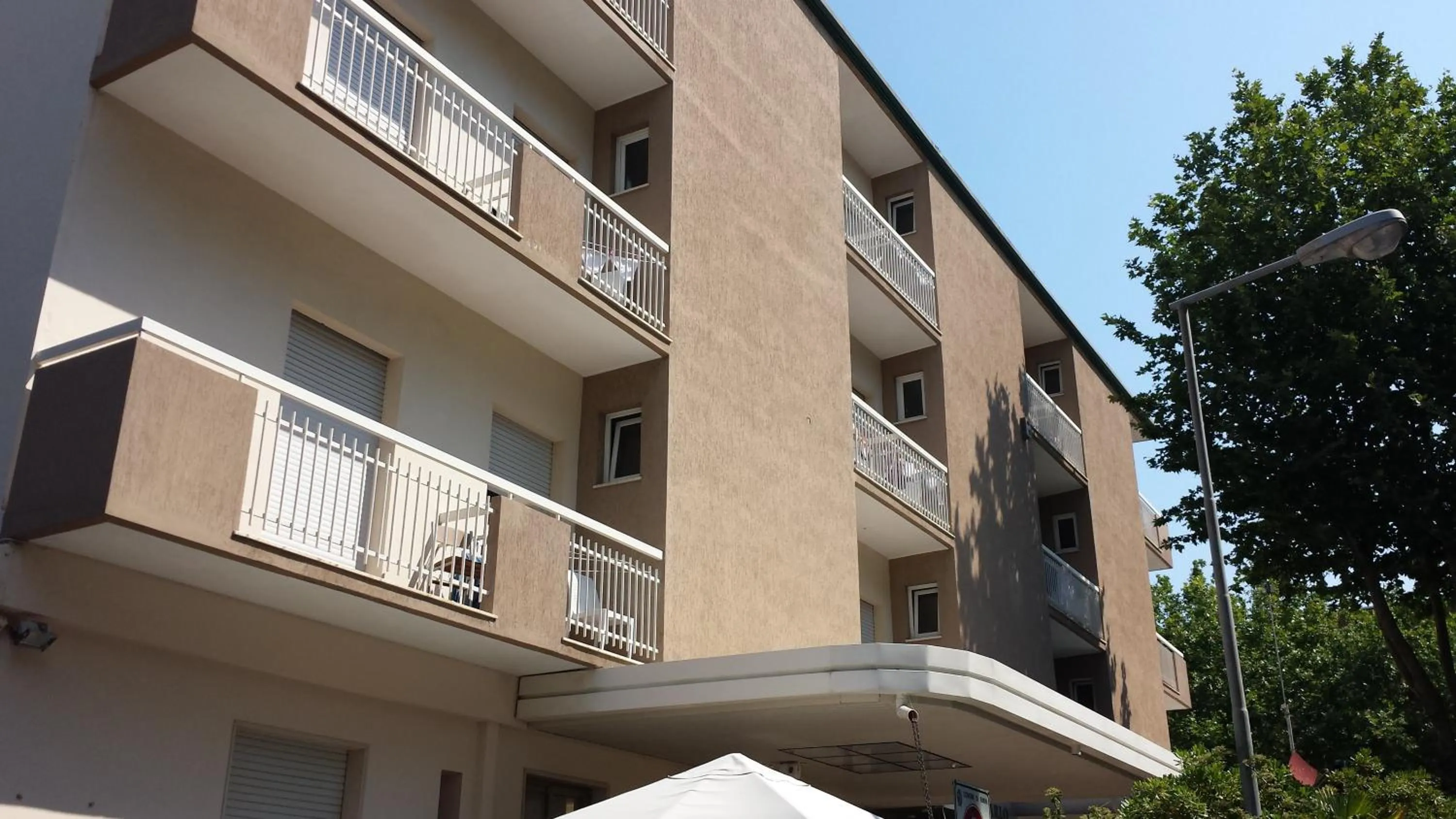 Facade/entrance in Hotel Montecarlo
