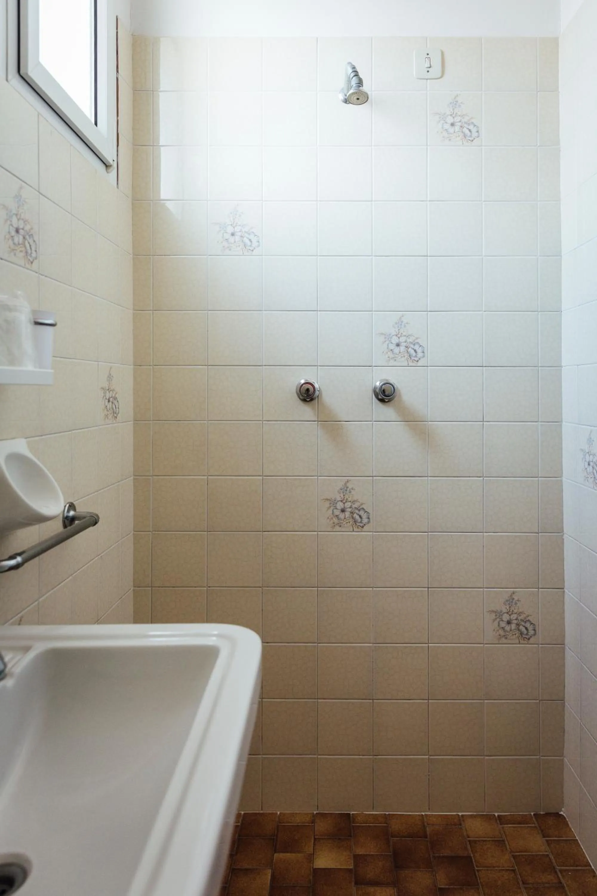 Shower in Hotel Montecarlo